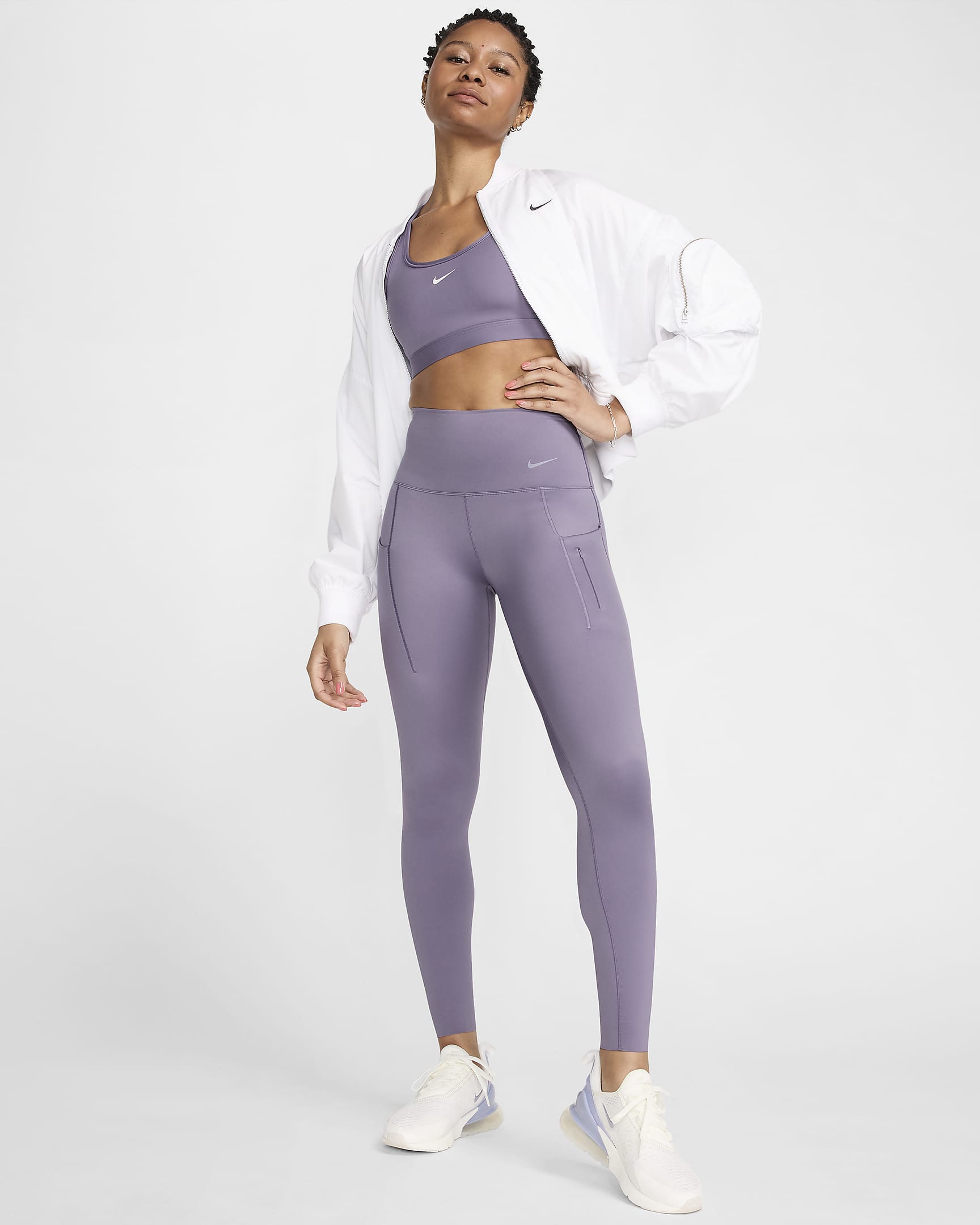 Hellånga leggings med fast stöd, hög midja och fickor Nike Go för kvinnor - Daybreak/Svart