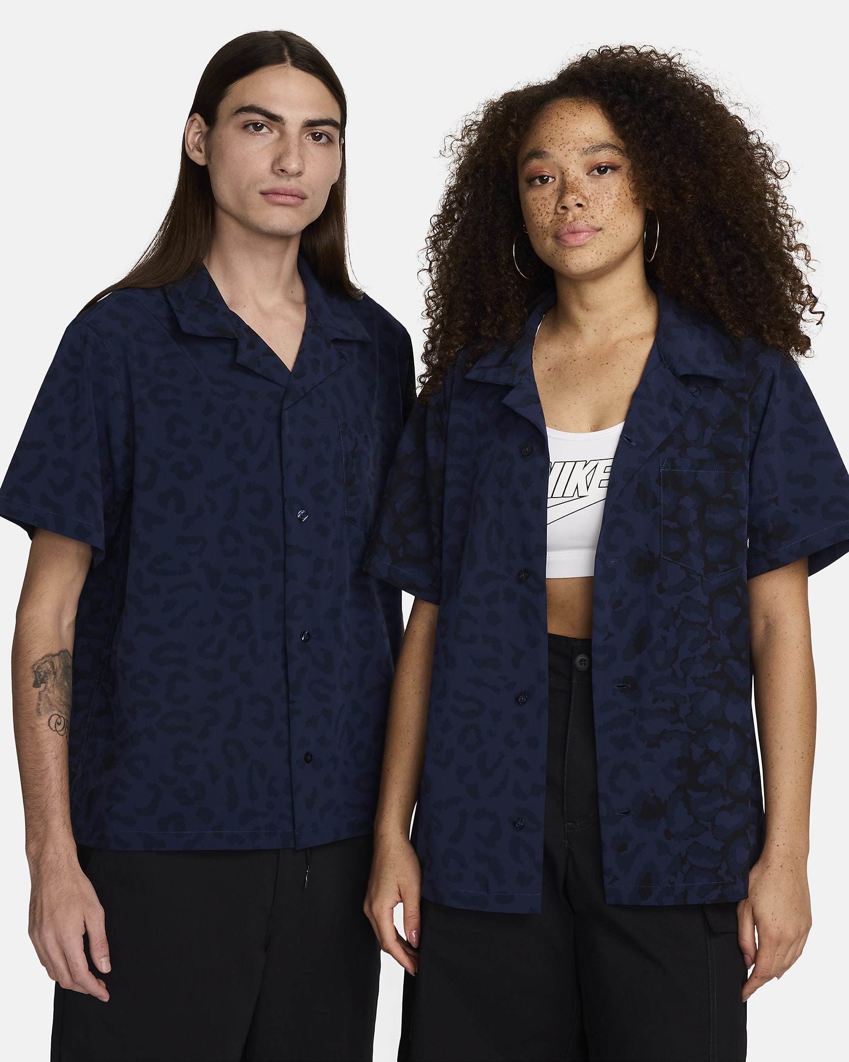 Nike SB Kurzarm-Bowler-Skateshirt mit Print und Knöpfen - Midnight Navy