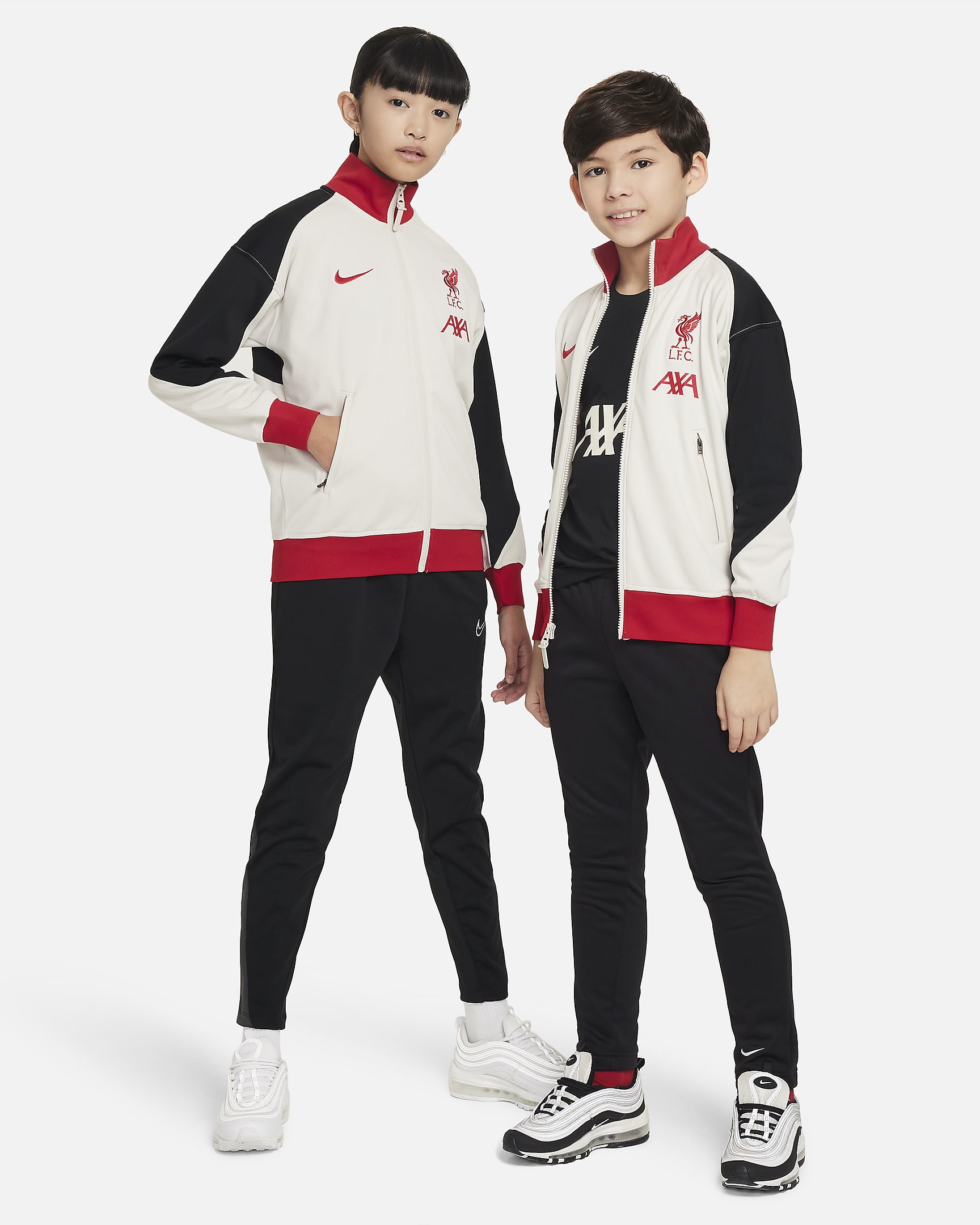 Liverpool F.C. Academy Pro Older Kids' Nike Dri-FIT Football Anthem Jacket - Light Orewood Brown/Black/Gym Red