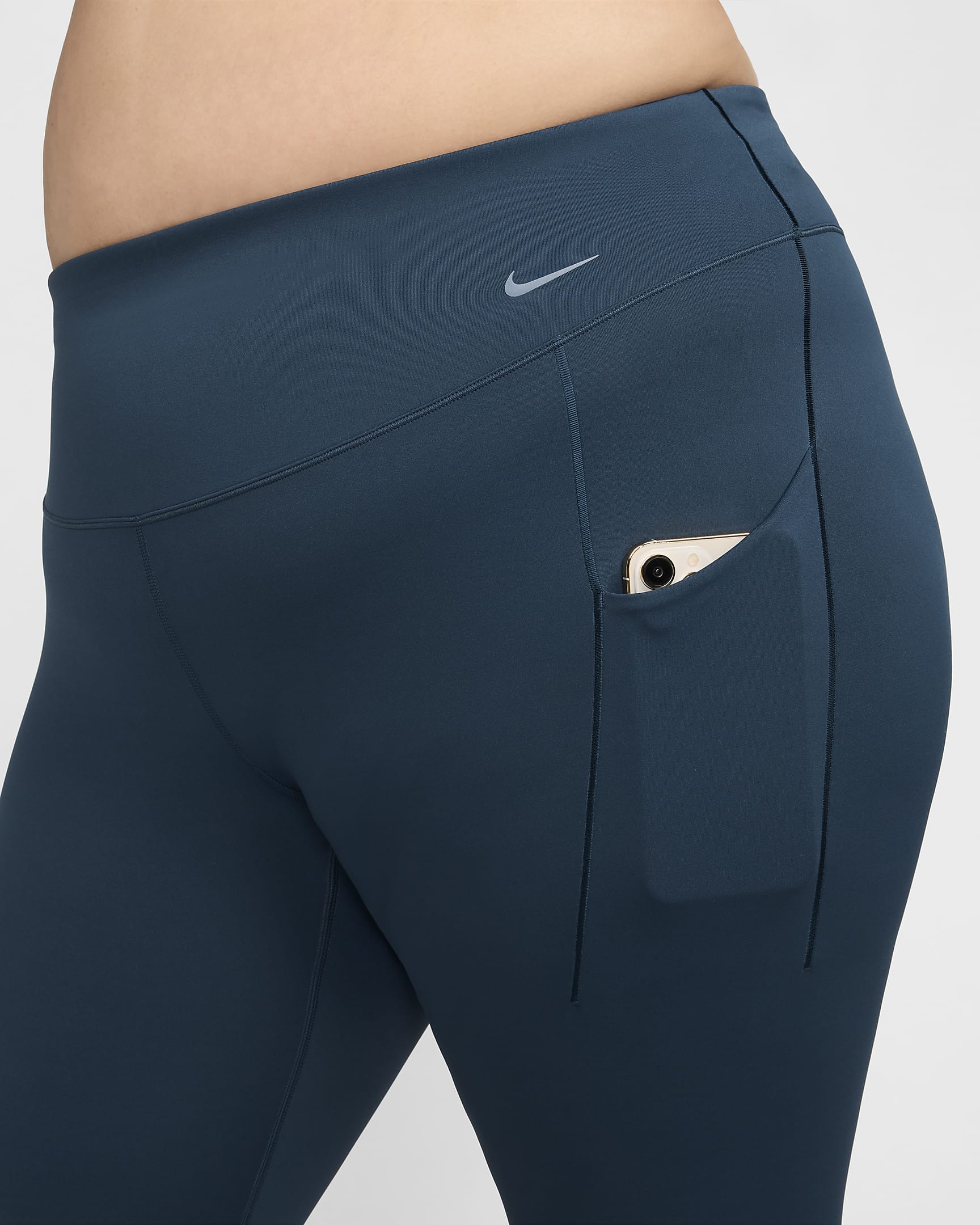 Nike Universa Women's Medium-Support High-Waisted 7/8 Leggings with Pockets (Plus Size) - Armoury Navy/Black