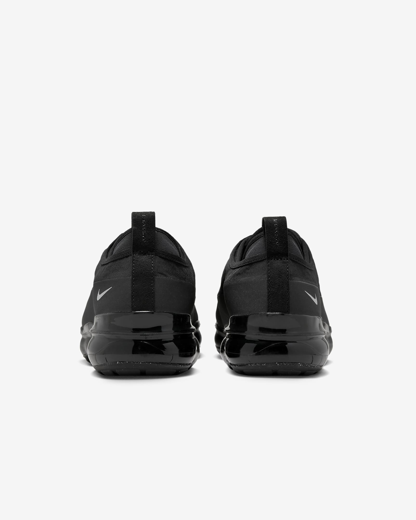 Nike Air VaporMax Moc Roam Men's Shoes - Black/Black/Black/Metallic Silver