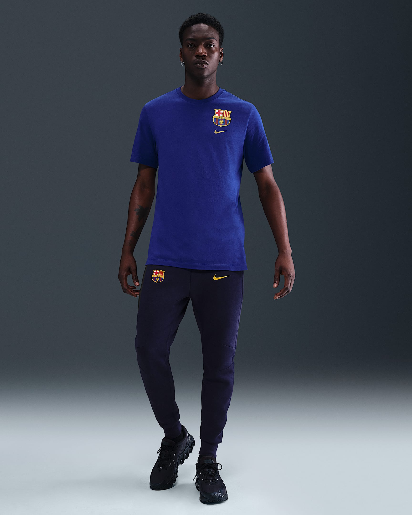 Joggers de fútbol Nike de tejido Fleece para hombre - Morado imperial/Oro medio oeste