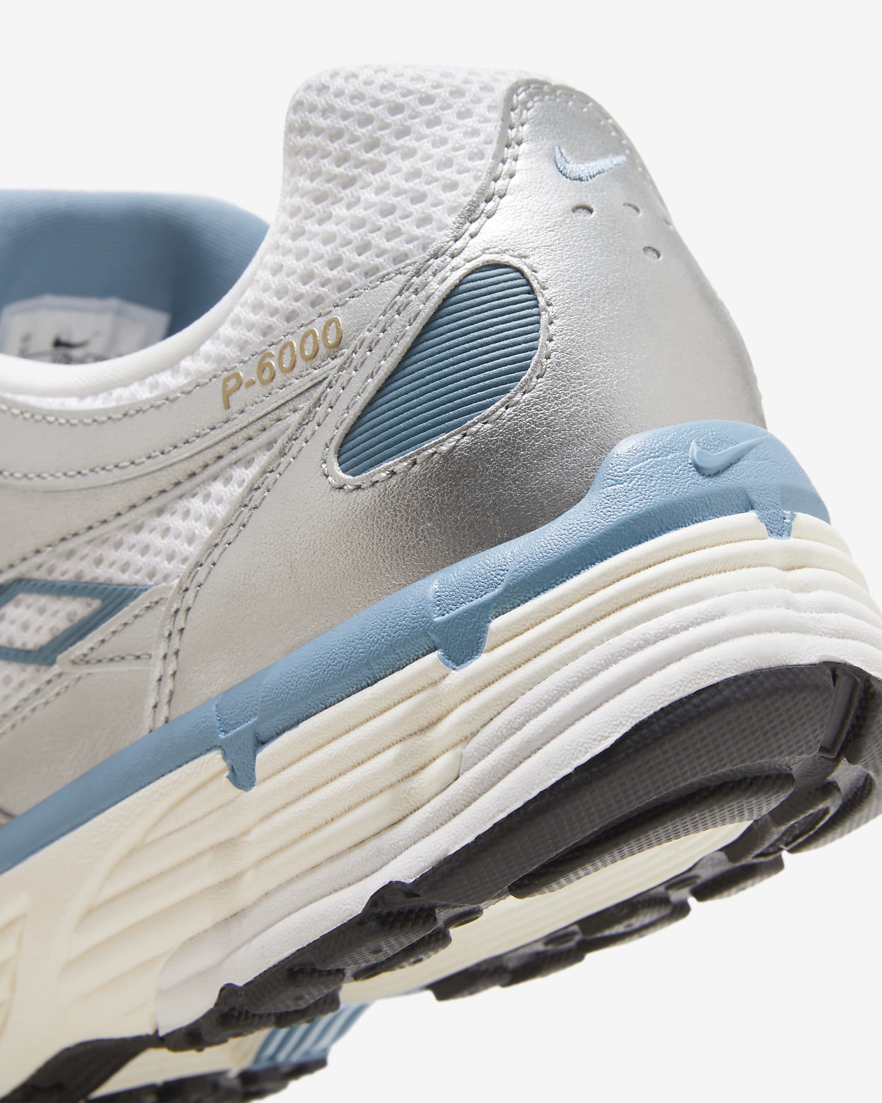 Nike P-6000 鞋款 - 白色/Metallic Silver/Pale Ivory/Aegean Storm