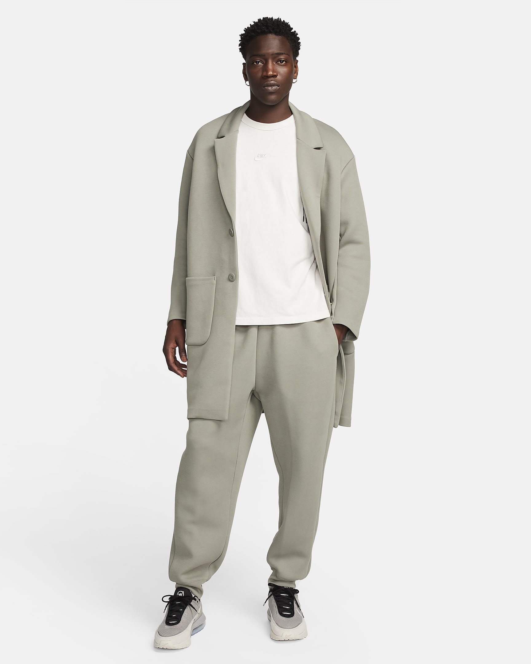 Nike Tech Fleece Re-imagined Men's Fleece Trousers. Nike UK