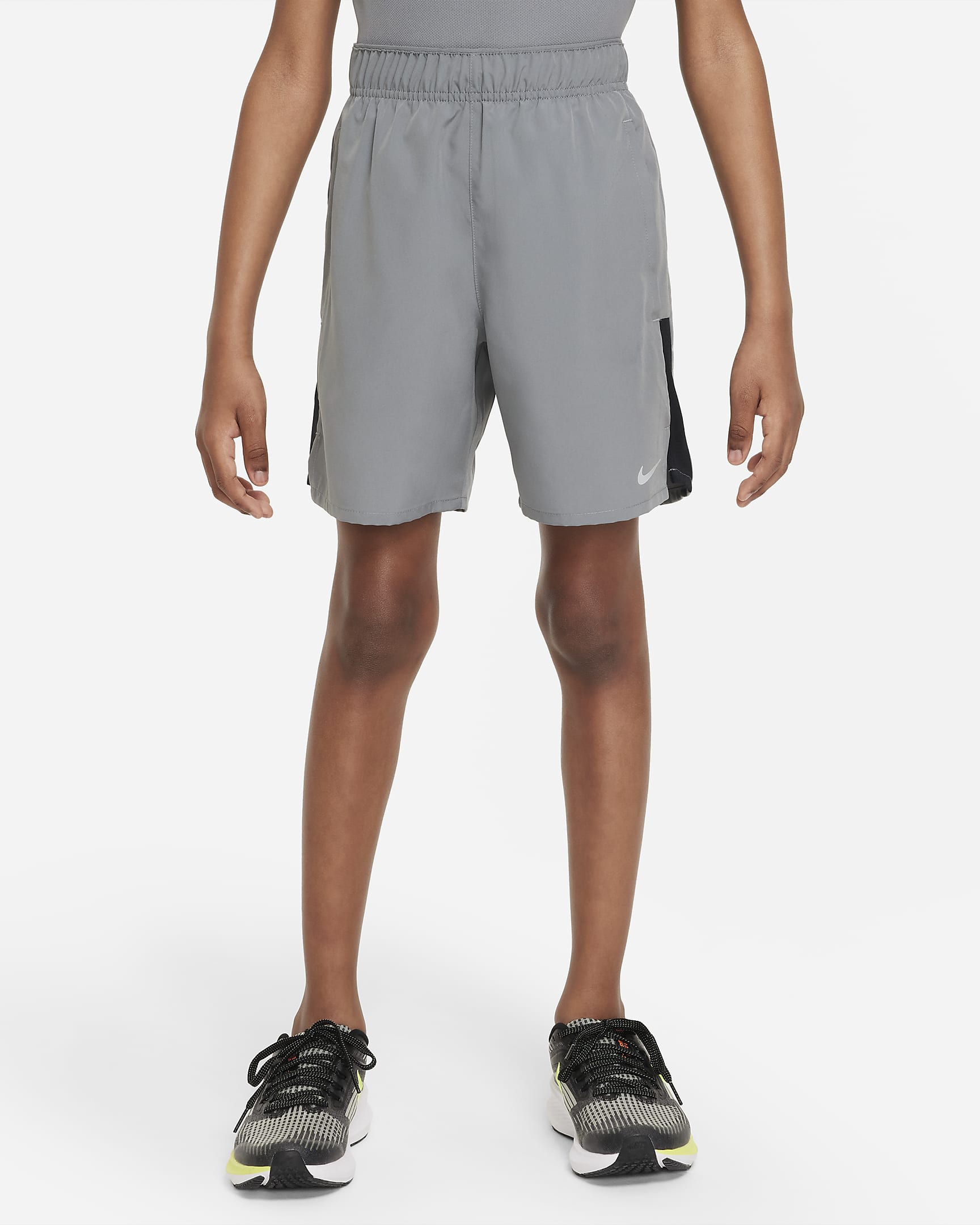 Shorts de entrenamiento para niño talla grande Nike Dri-FIT Challenger - Gris humo/Negro