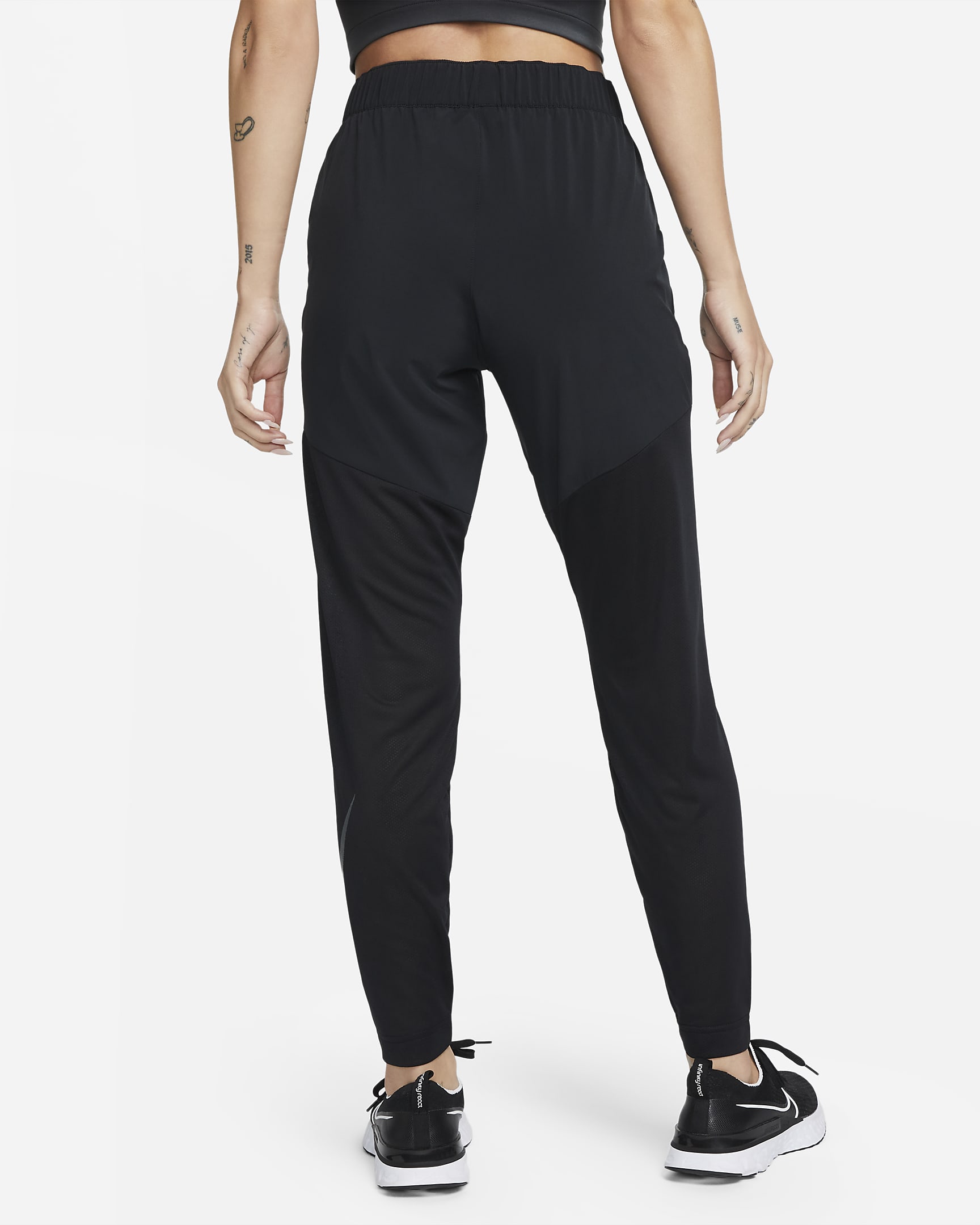 Nike DriFIT Swoosh Run Women's Running Trousers. Nike IE