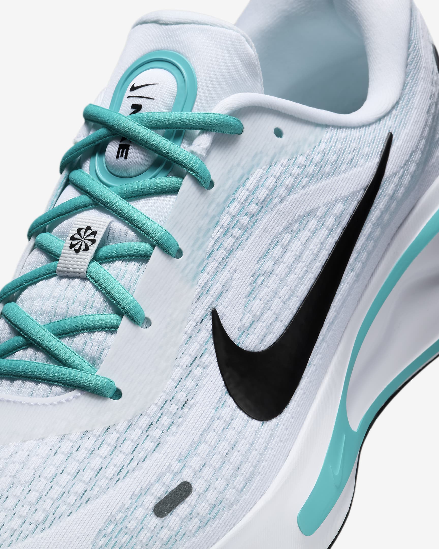 Nike Journey Run Men's Road Running Shoes - White/Dusty Cactus/Pure Platinum/Black