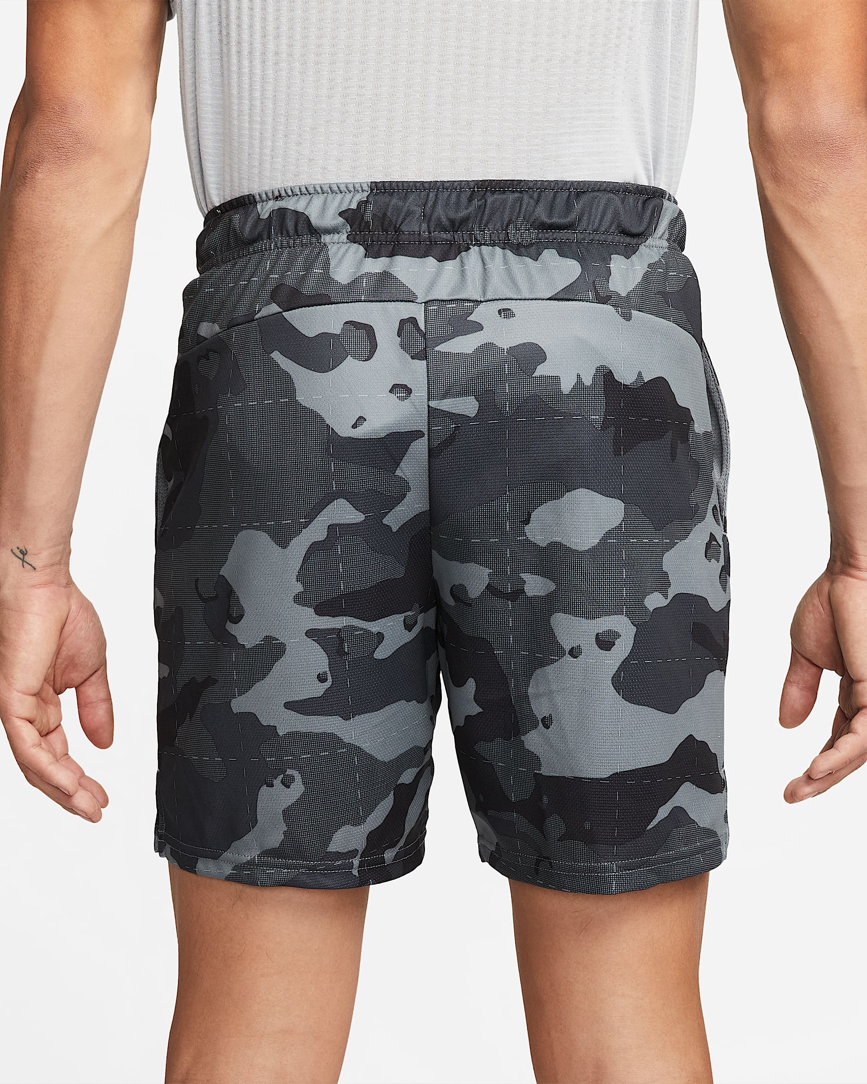 mens nike camo shorts