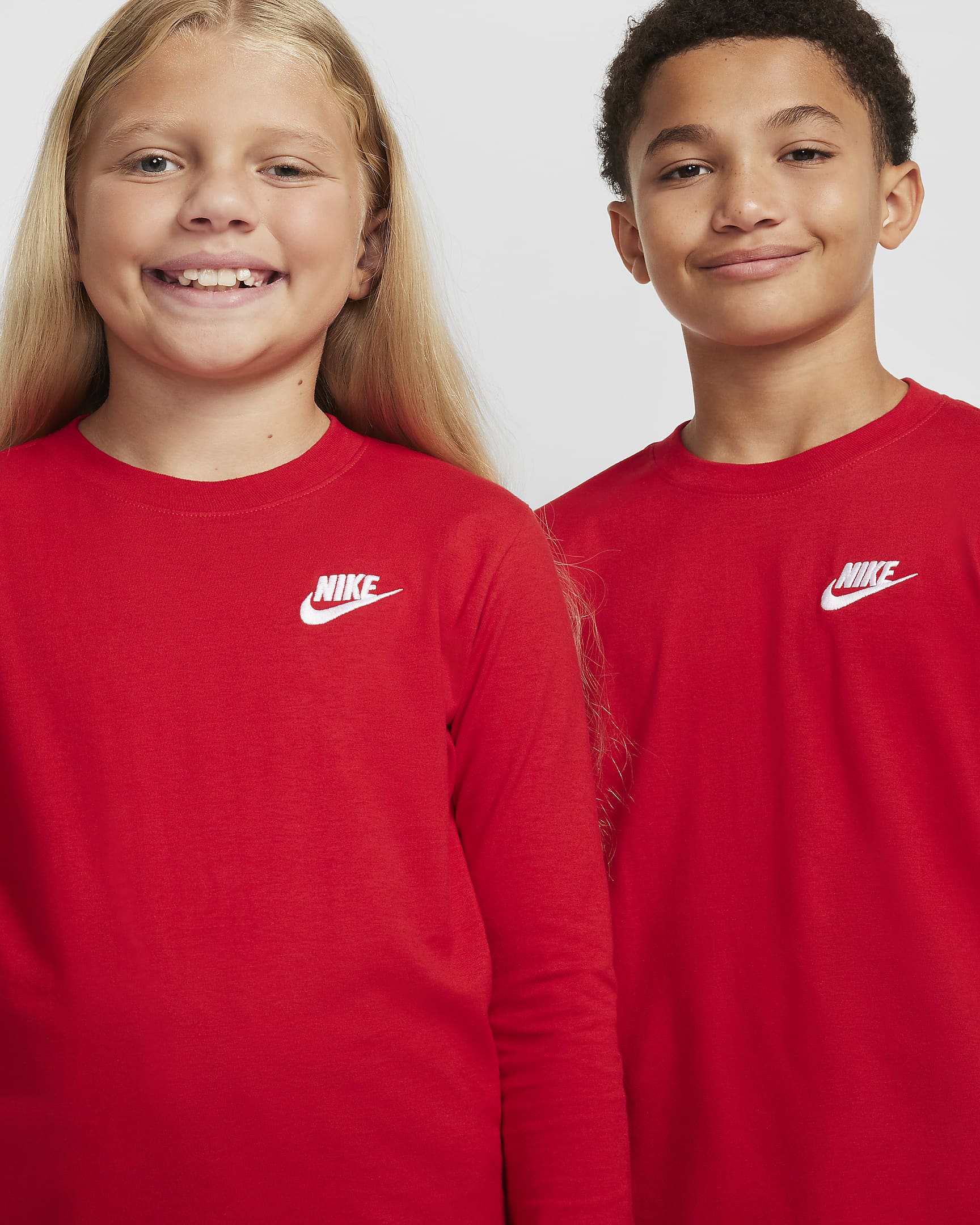 Playera de manga larga para niños grandes Nike Sportswear - Rojo universitario