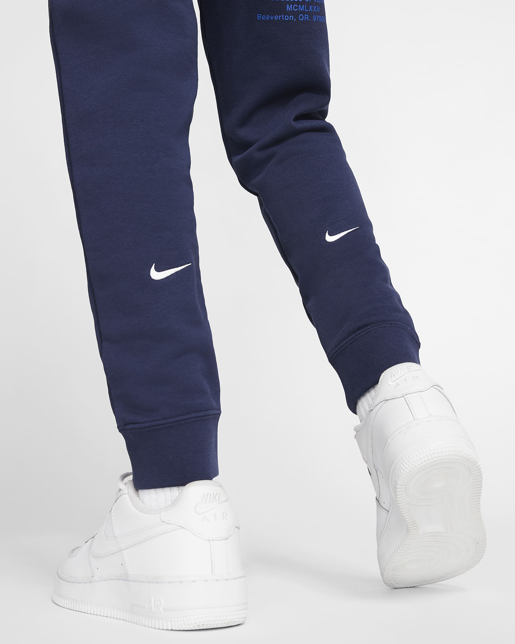 Nike Sportswear Swoosh Older Kids' French Terry Trousers. Nike CA