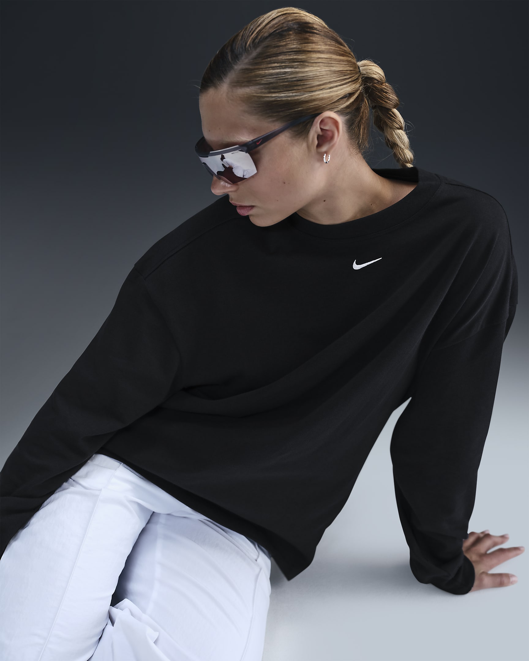 Nike Sportswear Essential Women's Oversized Long-Sleeve T-Shirt - Black