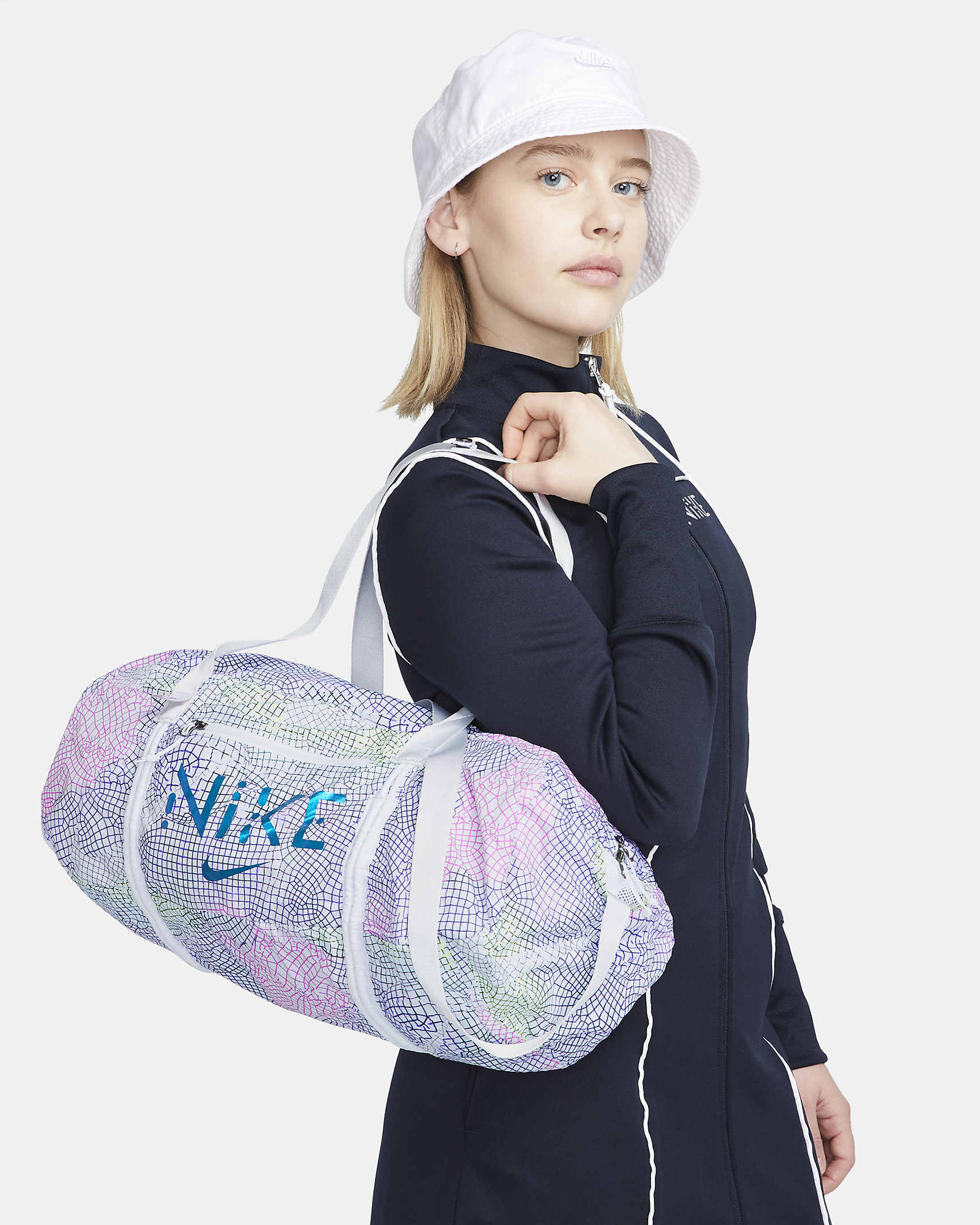 Serena Williams Design Crew Stash Duffel Bag (21L). Nike SG