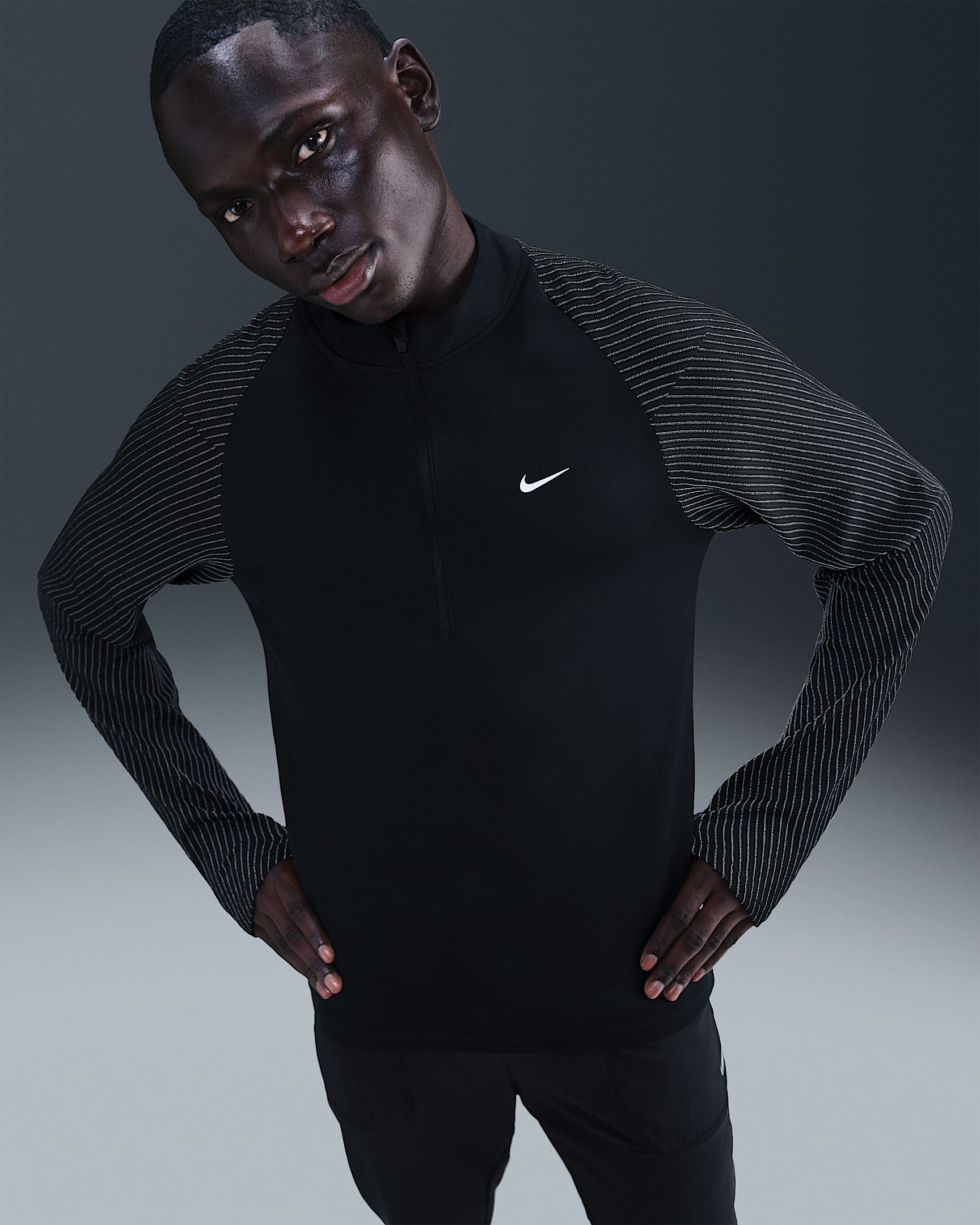 Nike Men's Dri-FIT 1/2-Zip Running Top With Reflective Design Accents - Black
