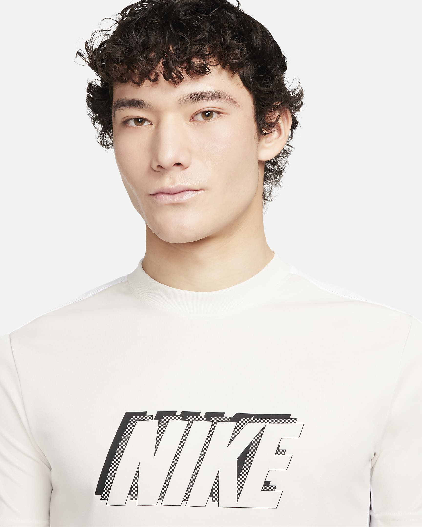 Nike Academy Men's DriFIT ShortSleeve Football Top. Nike PH