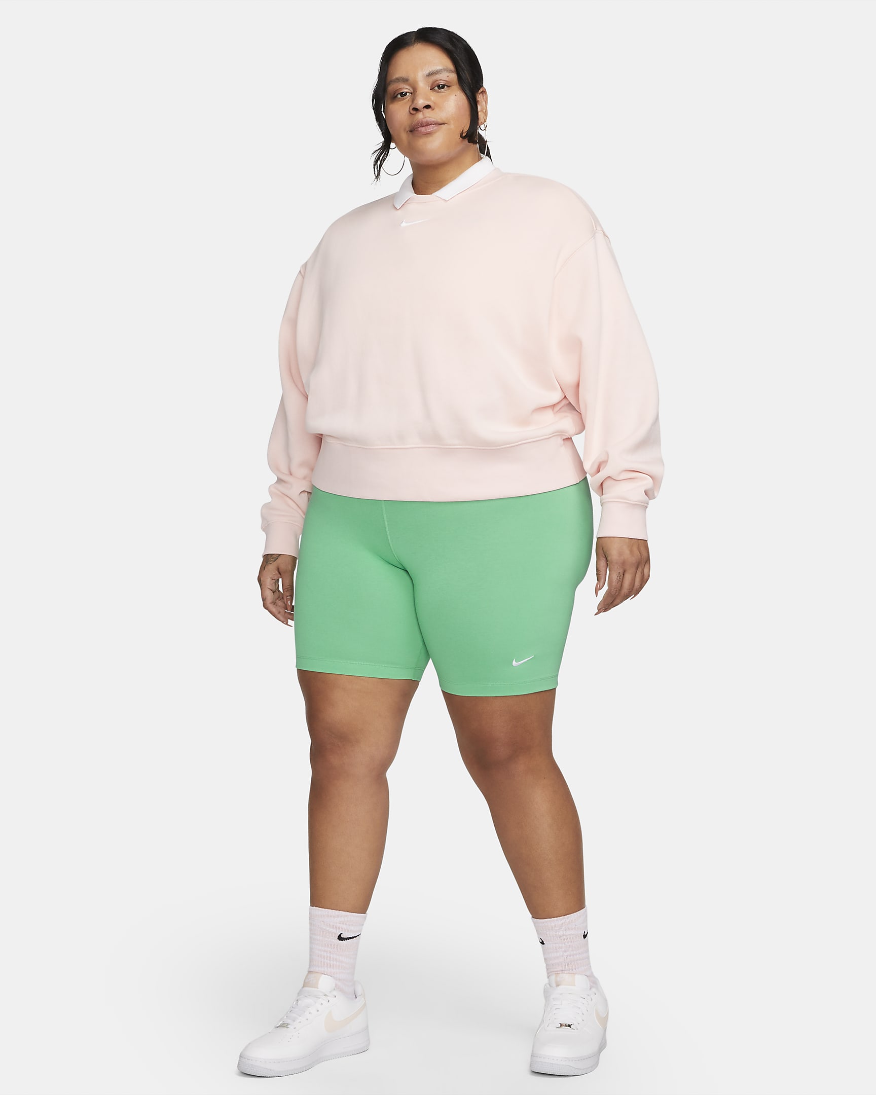 Nike Sportswear Essential Women's MidRise Bike Shorts (Plus Size