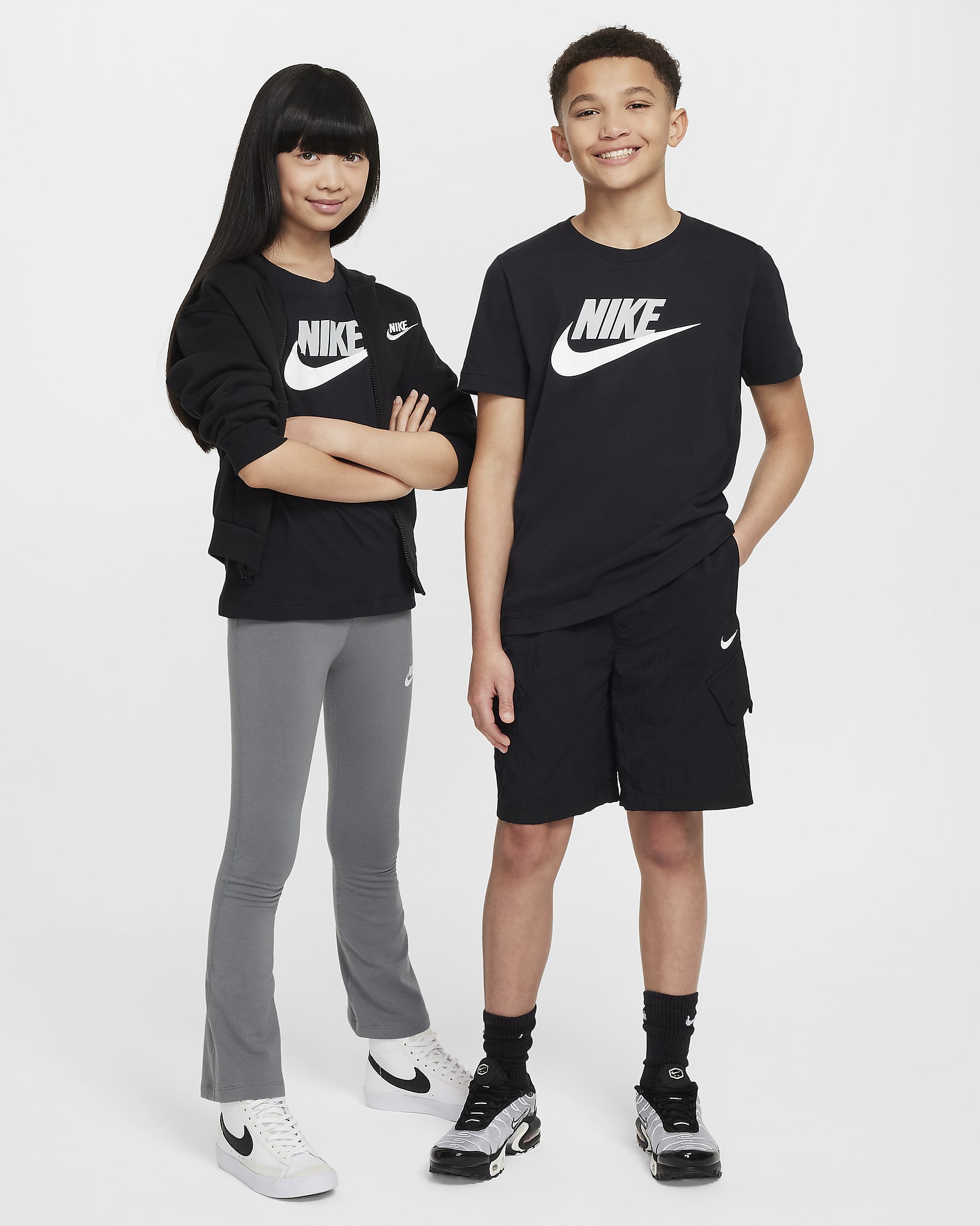 T-shirt dla dużych dzieci Nike Sportswear - Czerń