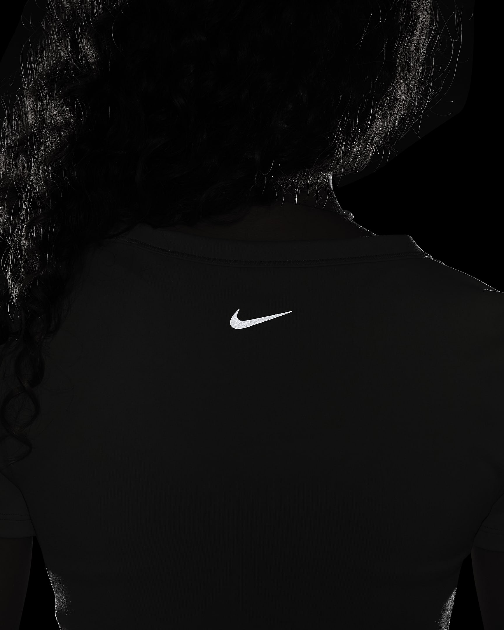 Top corto a manica corta Dri-FIT Nike One Fitted – Donna - Light Army/Nero