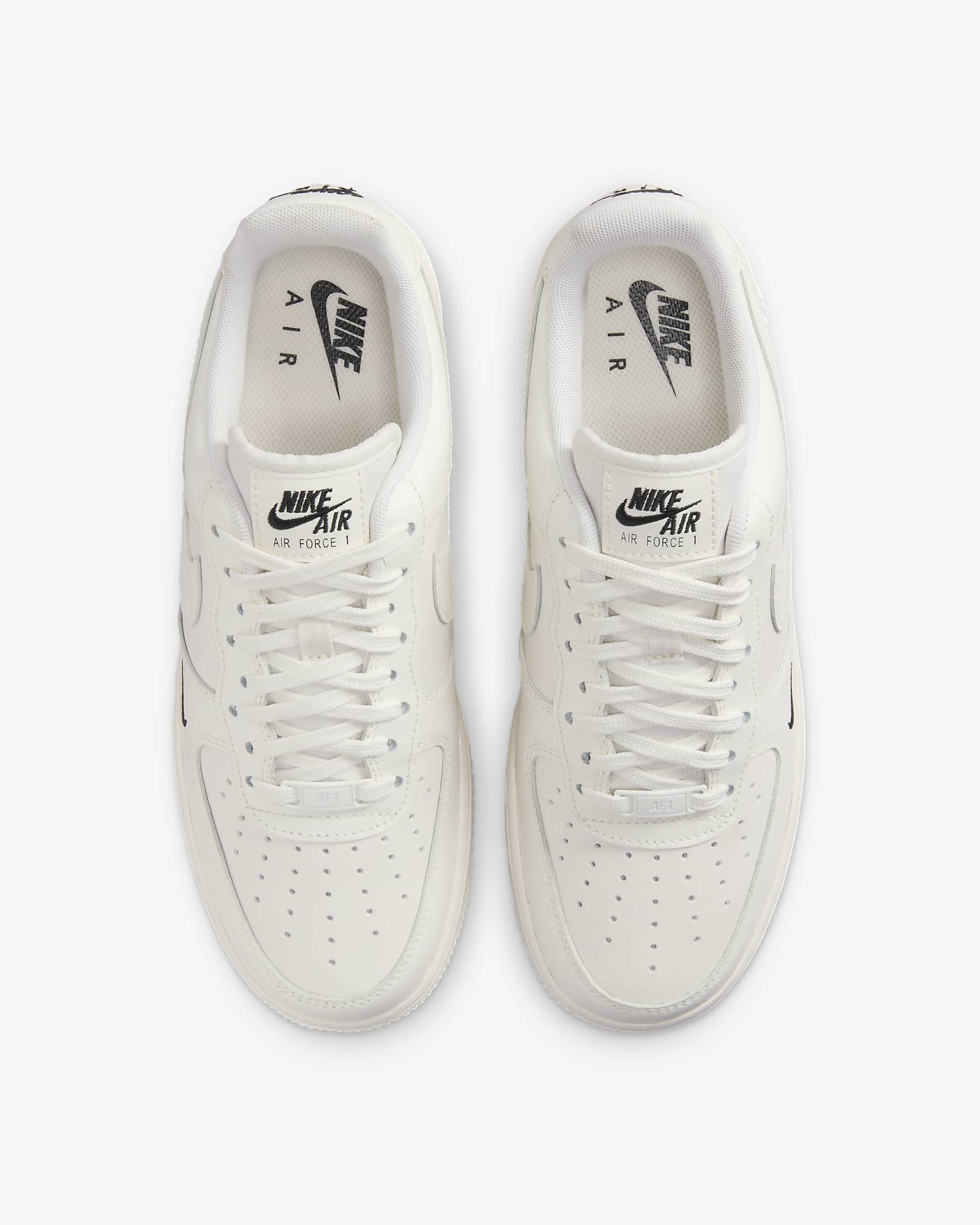 รองเท้าผู้หญิง Nike Air Force 1 ’07 Essential - Sail/ดำ/Sail