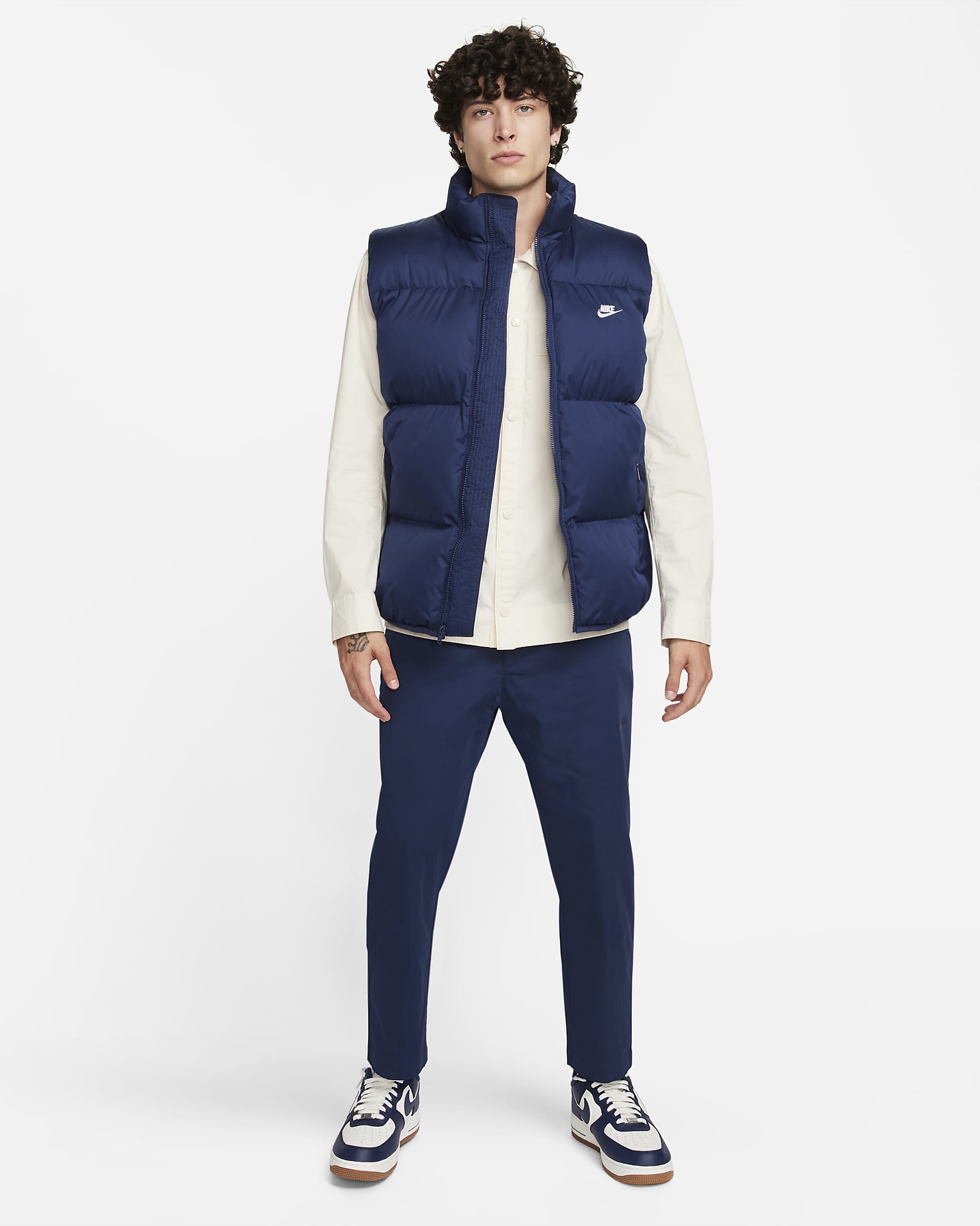 Nike Sportswear Club PrimaLoft® Men's Water-Repellent Puffer Gilet. Nike UK