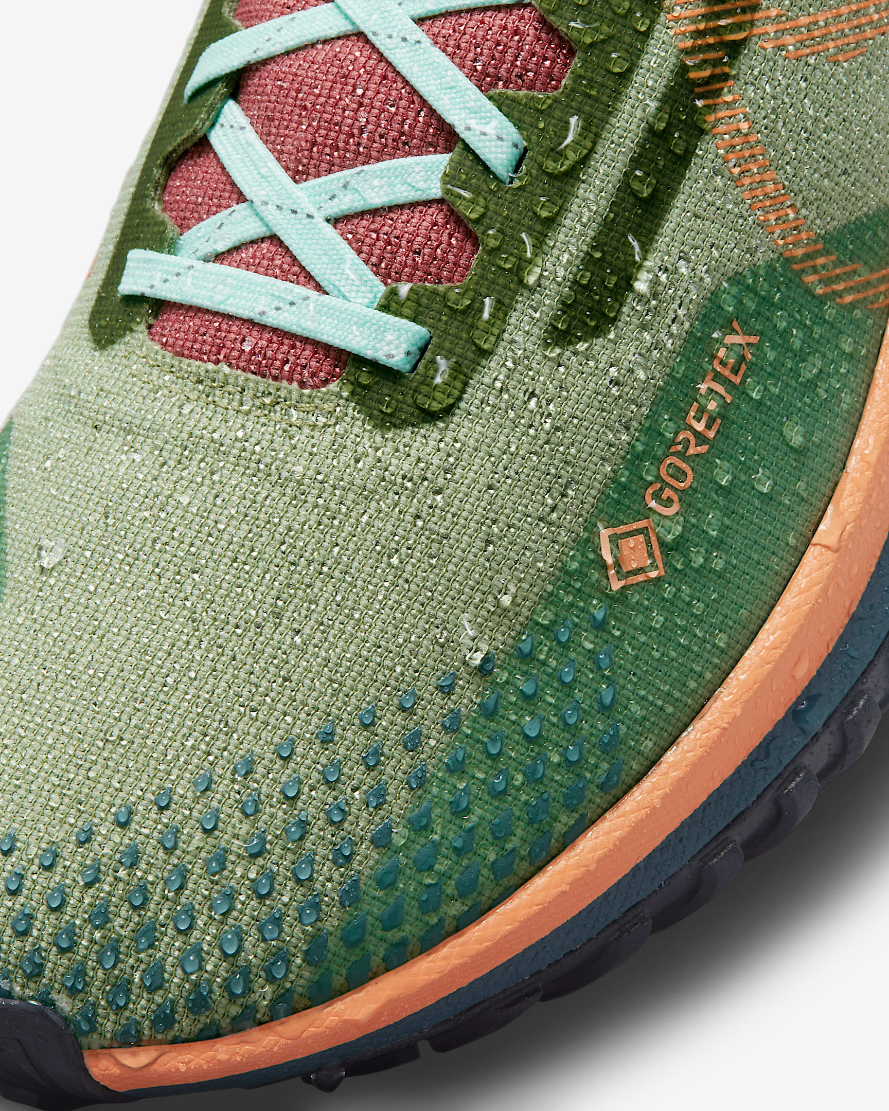 Nike Pegasus Trail 4 GORETEX Men's Waterproof Trail Running Shoes.