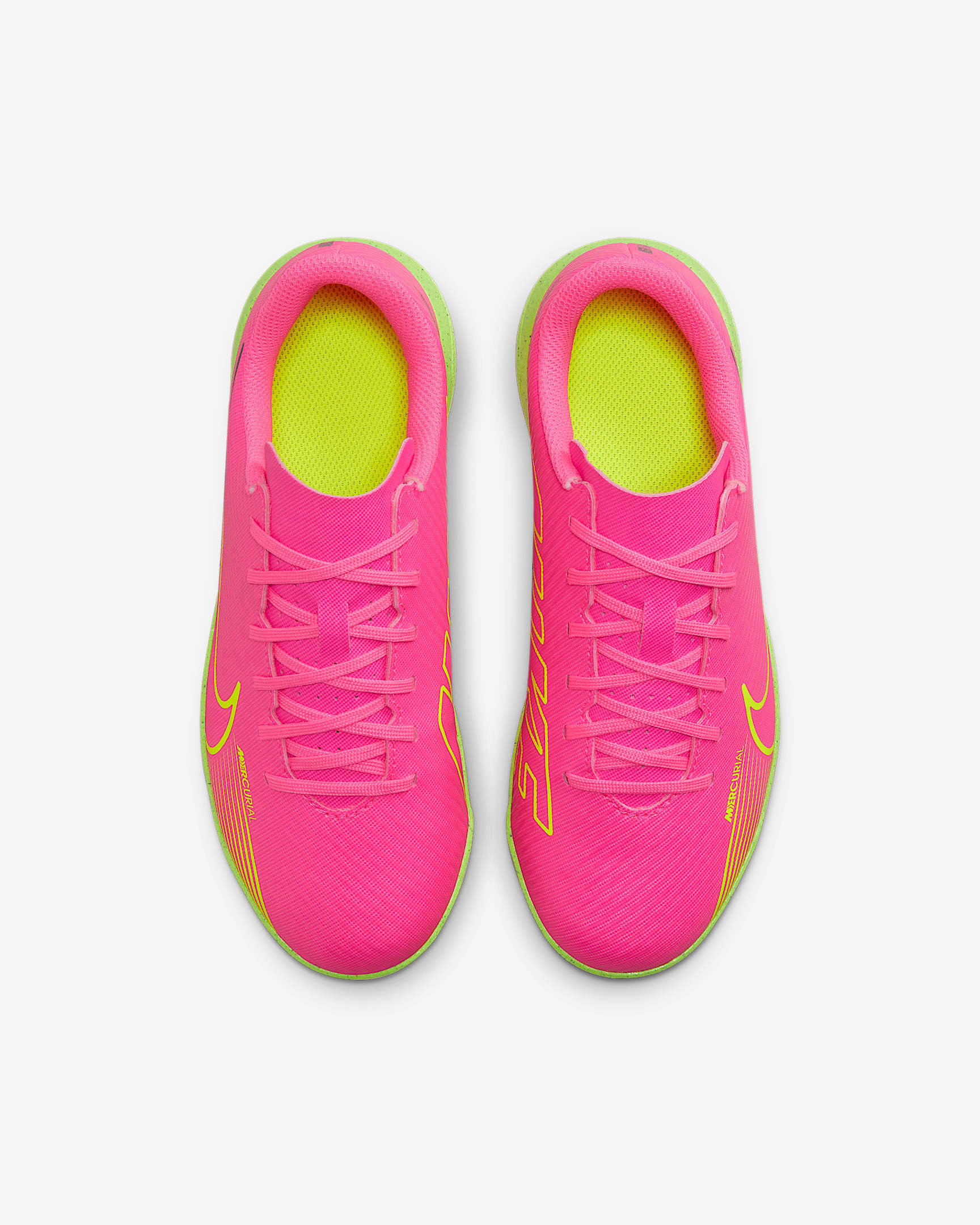 Save .03 on Nike Jr. Mercurial Vapor 15 Club Little/Big Kids’ Turf Soccer Shoes @ Nike US