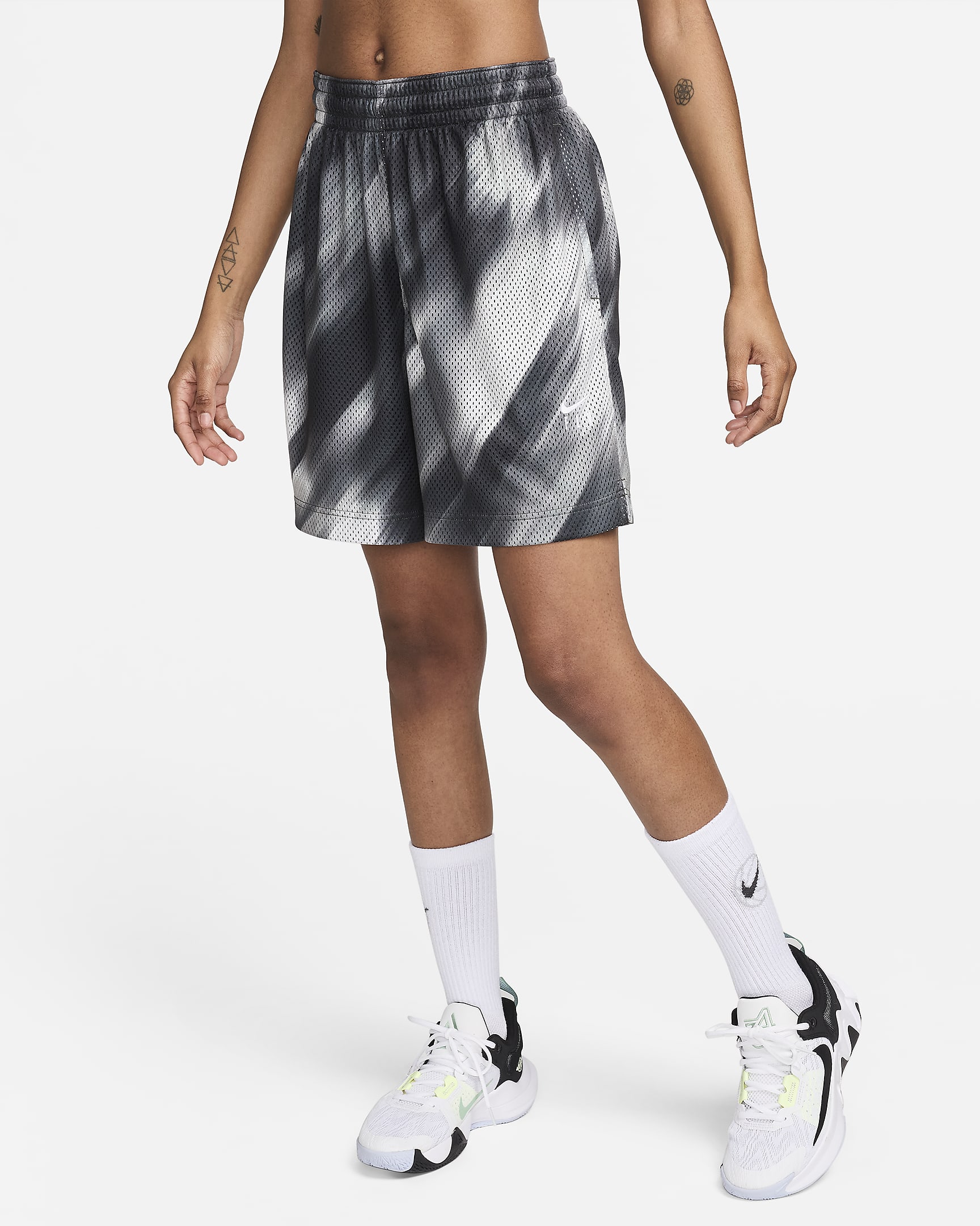 Short de basket Nike Swoosh Fly Dri-FIT pour femme - Noir/Blanc