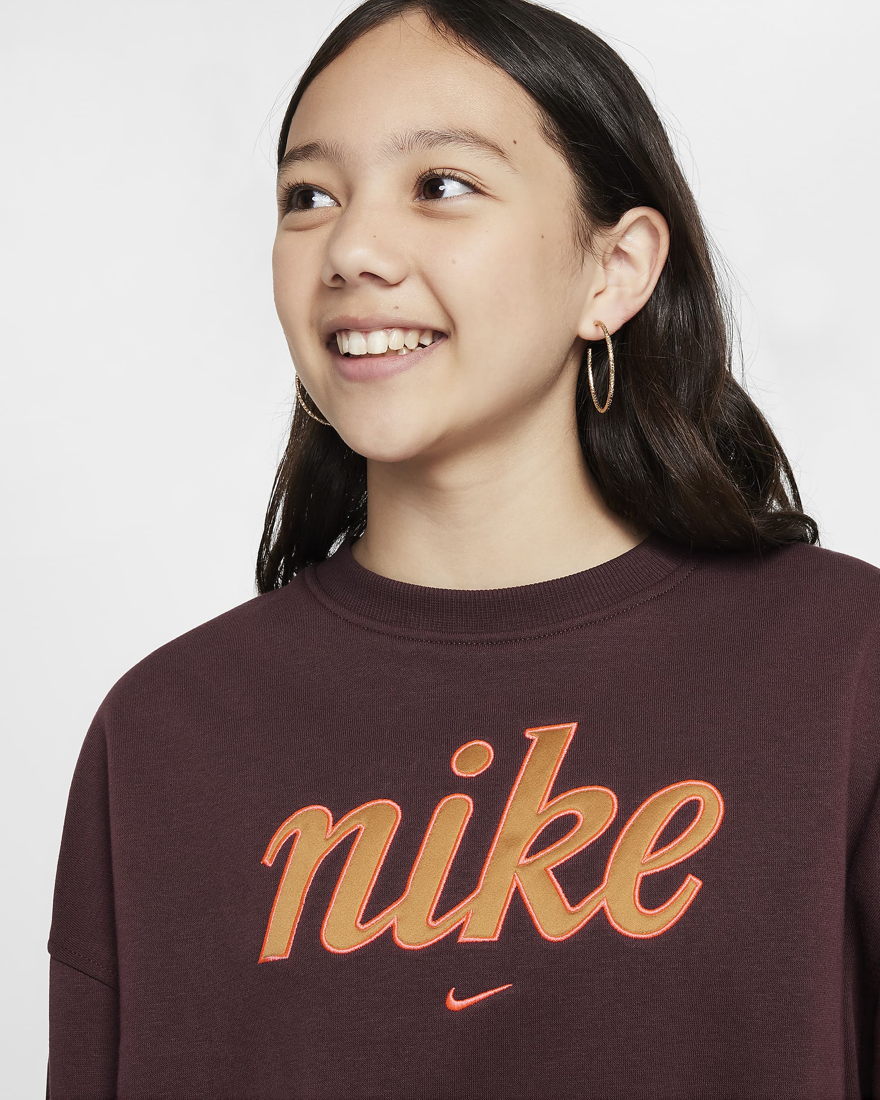 Sweatshirt Nike Sportswear Club Fleece med rund hals och rymlig passform för tjejer - Burgundy Crush/Hot Punch