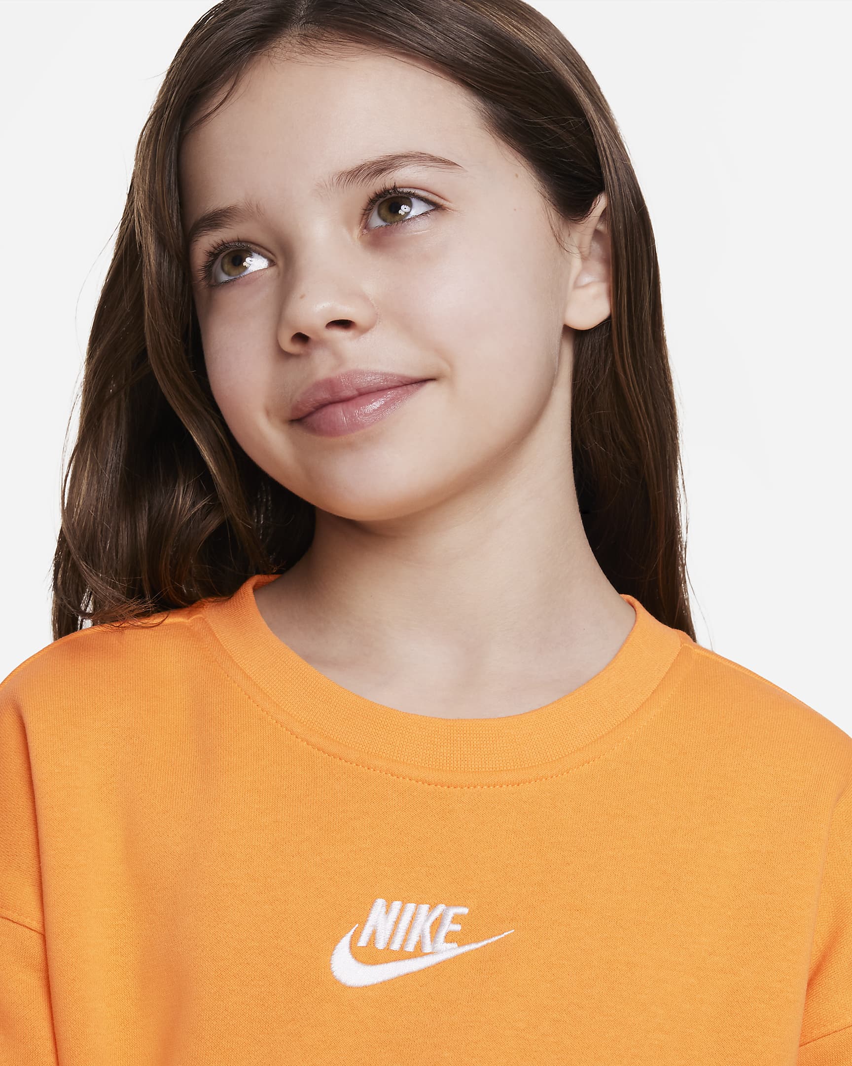 Nike Sportswear Club Fleece Big Kids' (Girls') Crew Sweatshirt. Nike.com