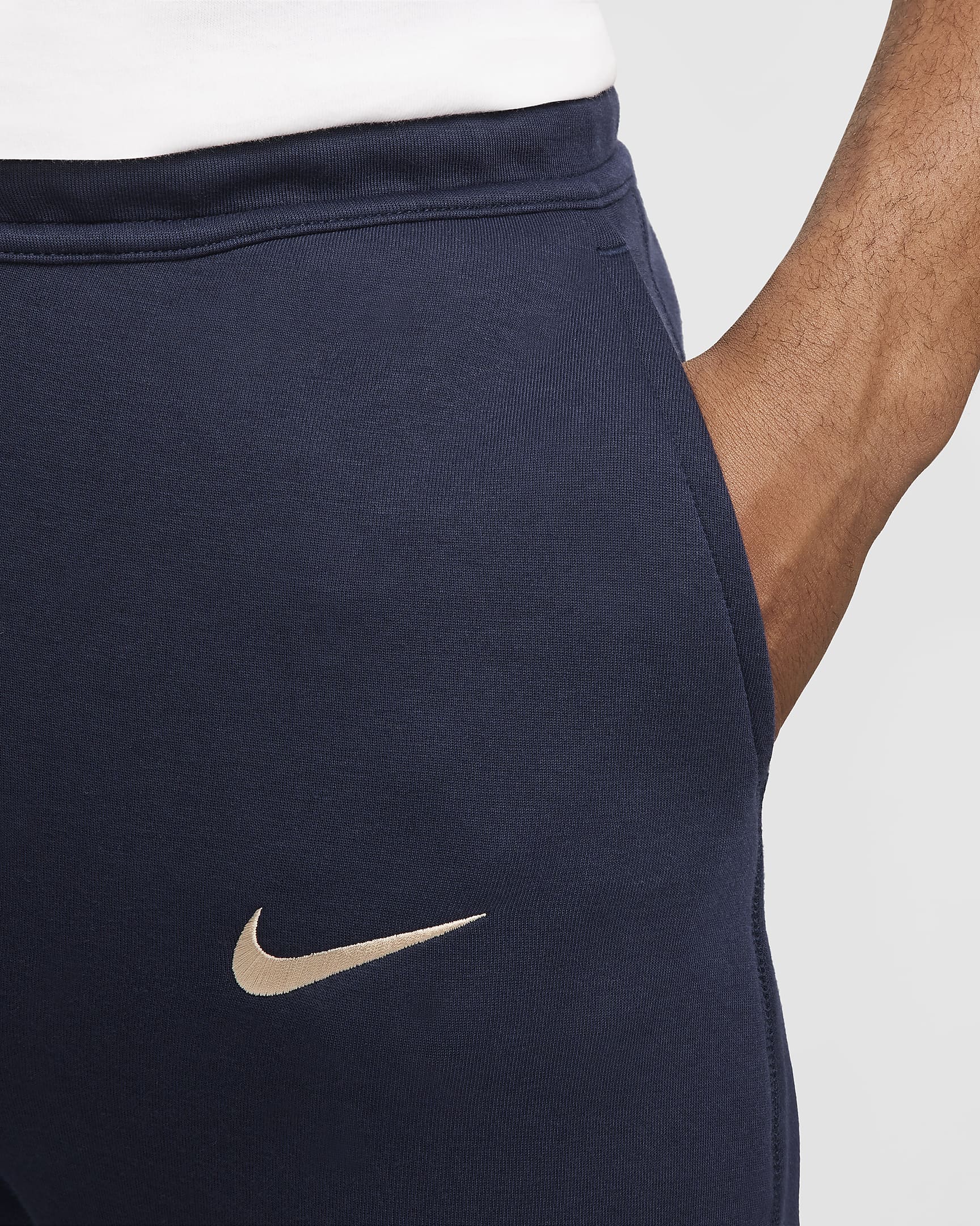 Chelsea F.C. Tech Fleece Men's Nike Football Joggers - Obsidian/Guava Ice