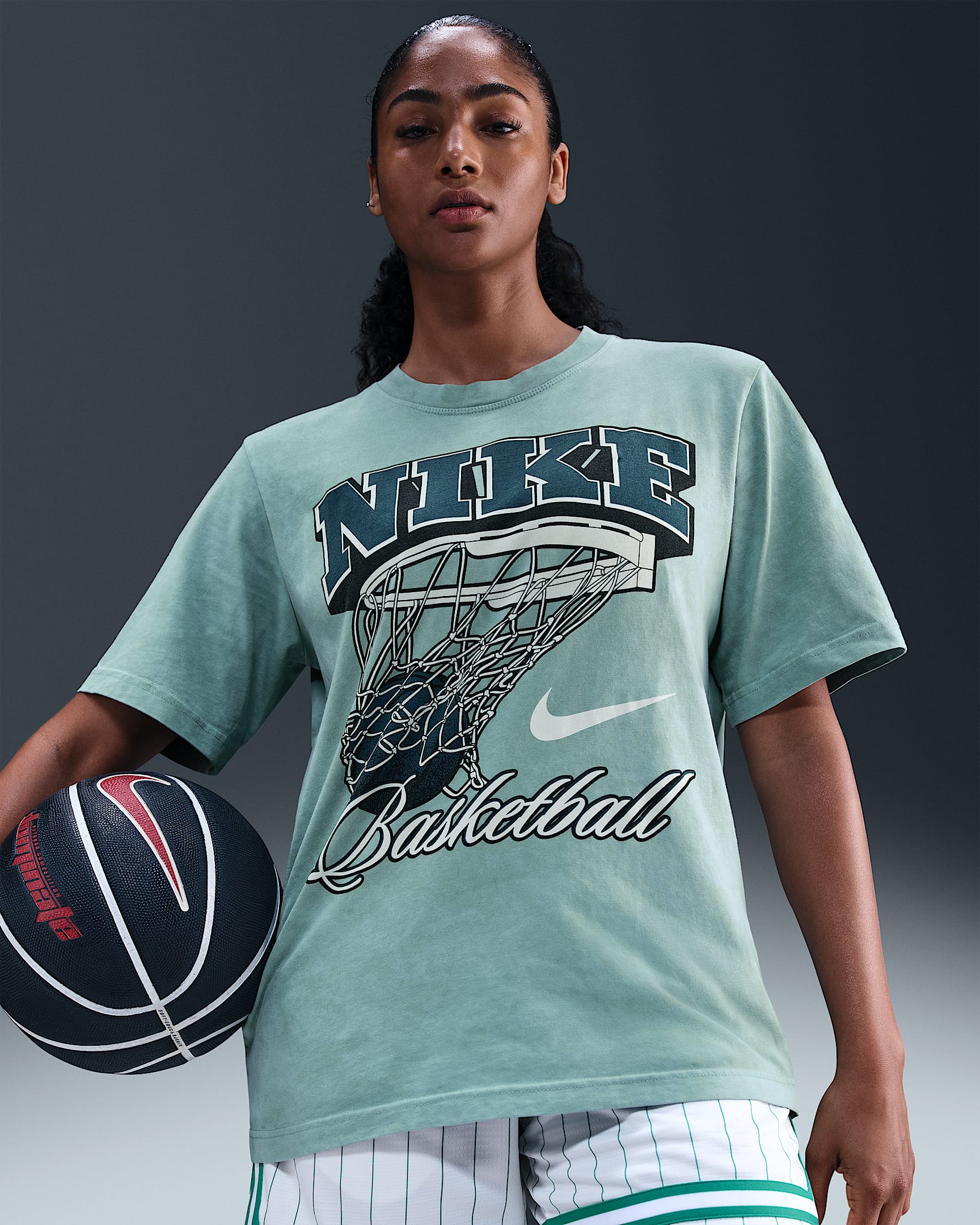 Nike Women's Loose Short-Sleeve Basketball T-Shirt - Cannon
