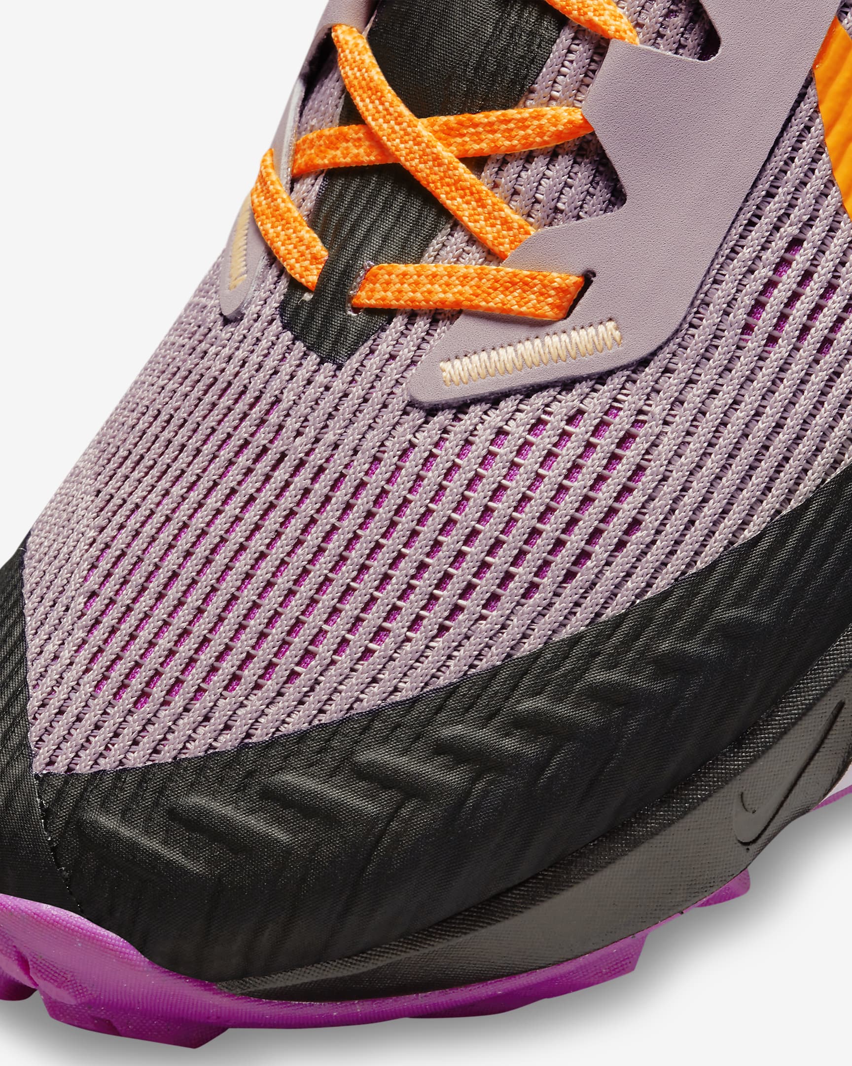 Nike Kiger 8 Women's TrailRunning Shoes. Nike CZ