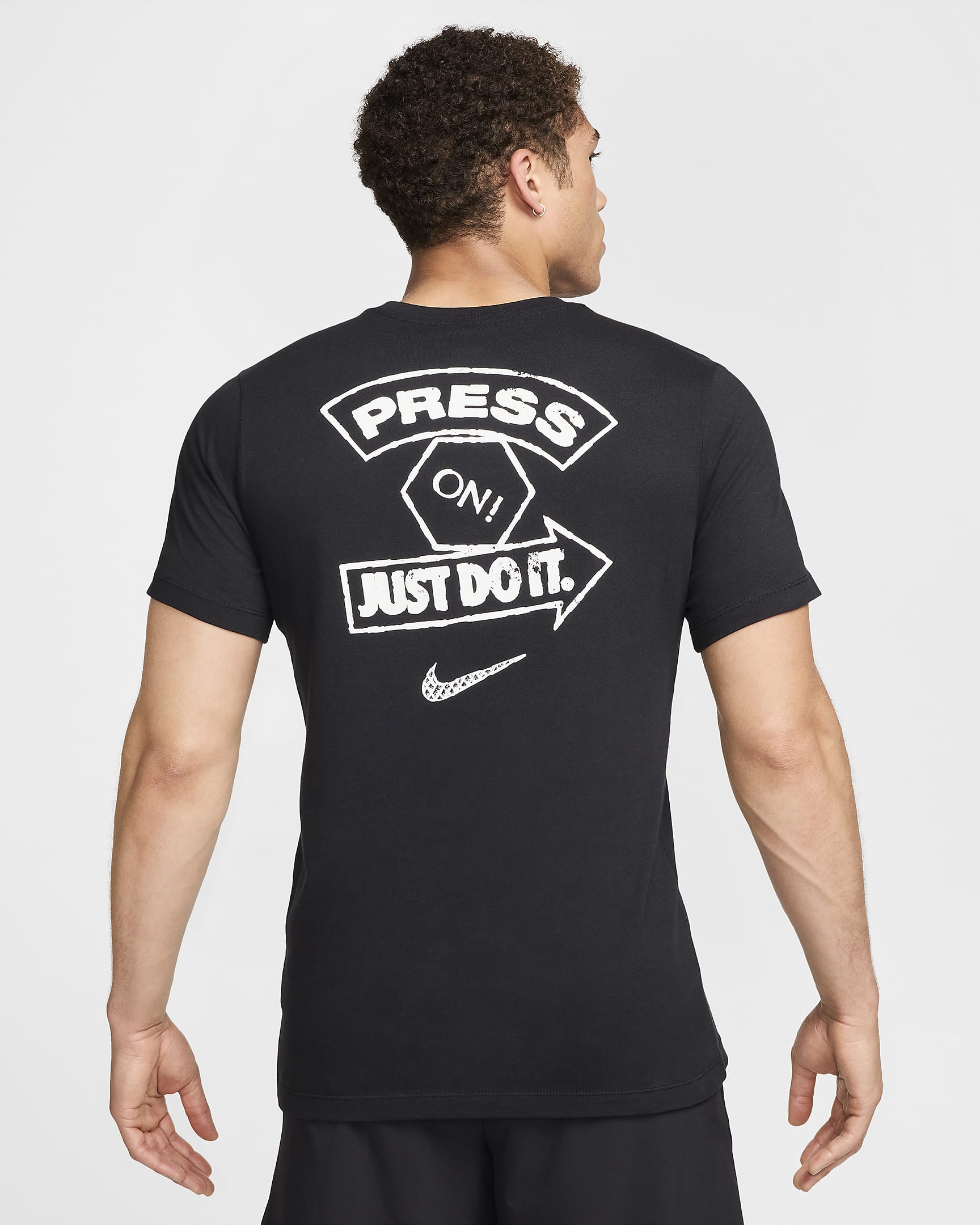 Nike Men's Fitness T-Shirt - Black