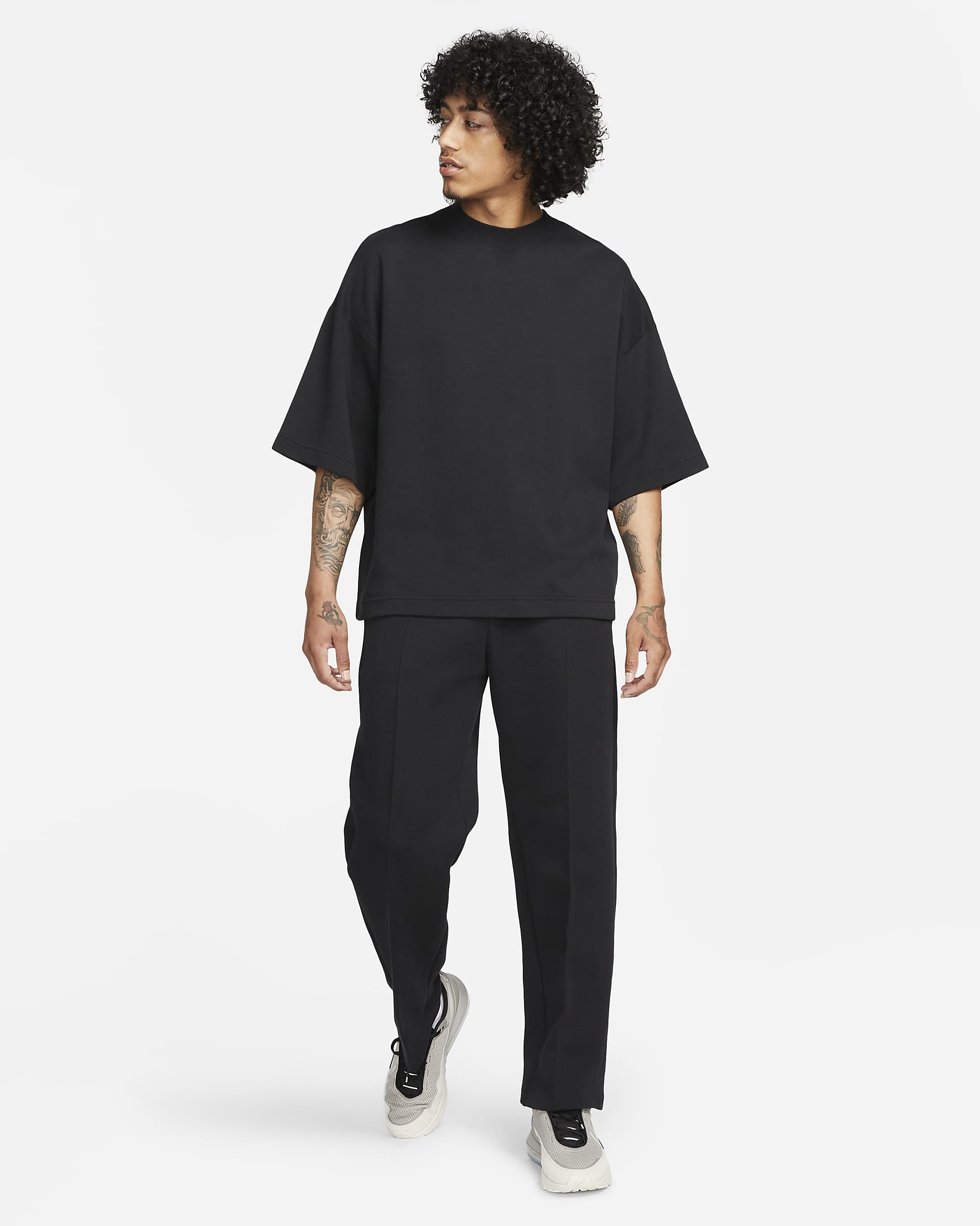 Nike Sportswear Tech Fleece Reimagined Men's Oversized Short-Sleeve ...