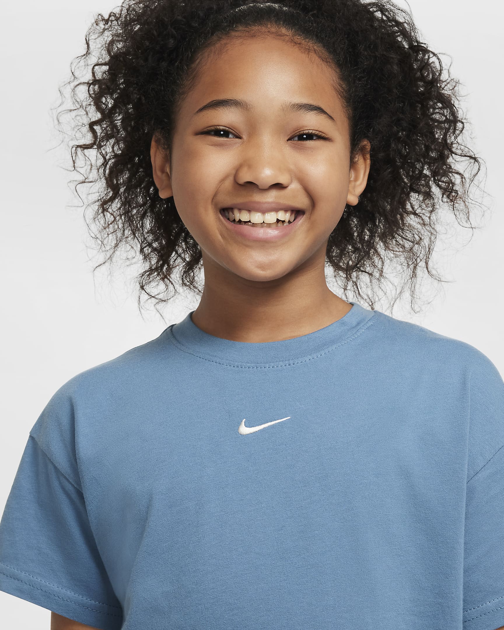 Nike Sportswear Essential Older Kids' (Girls') T-Shirt - Aegean Storm