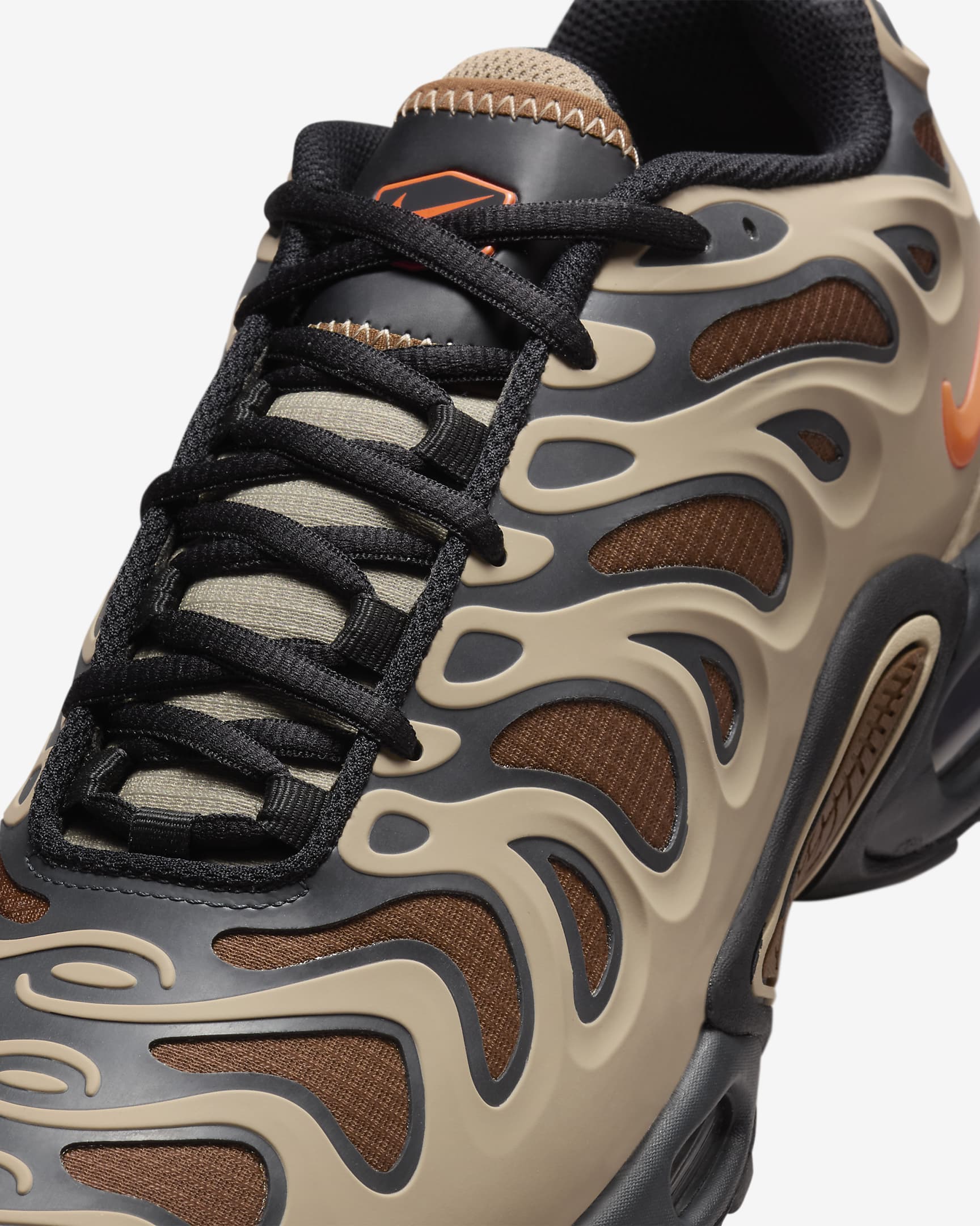 Pánské zimní boty Nike Air Max Plus Drift - Khaki/Dark Smoke Grey/Sanddrift/Hyper Crimson