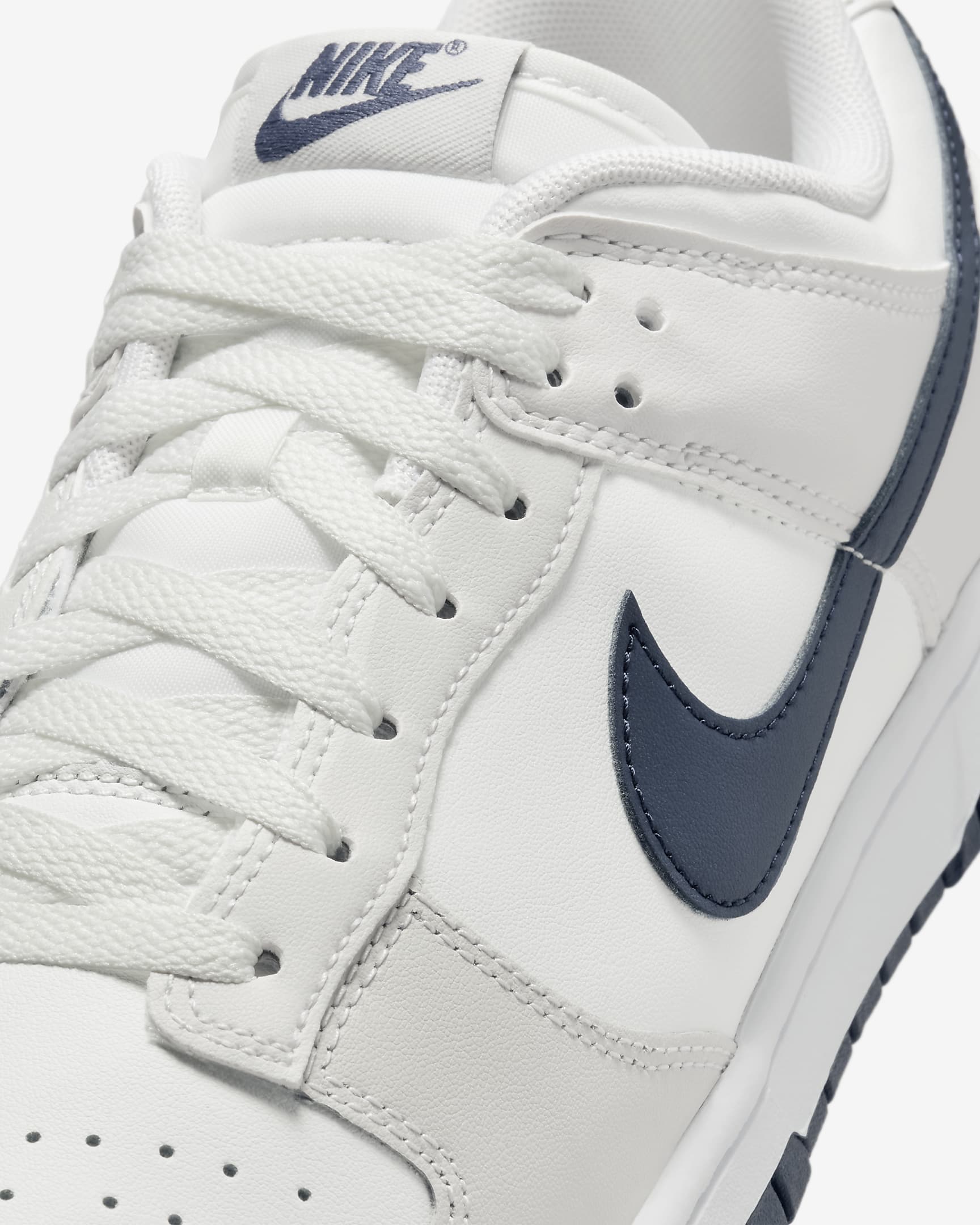 รองเท้าผู้ชาย Nike Dunk Low Retro - Summit White/Platinum Tint/ขาว/Midnight Navy