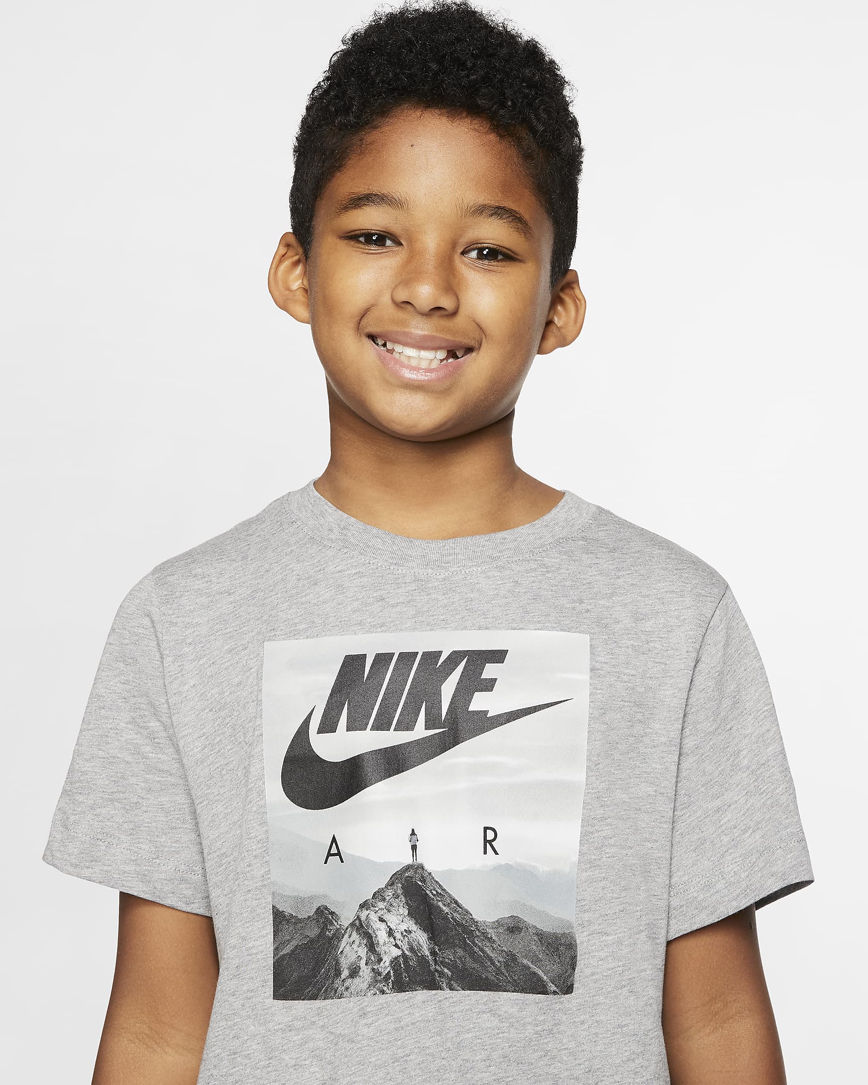 Nike Air Older Kids' (Boys') T-Shirt. Nike CH