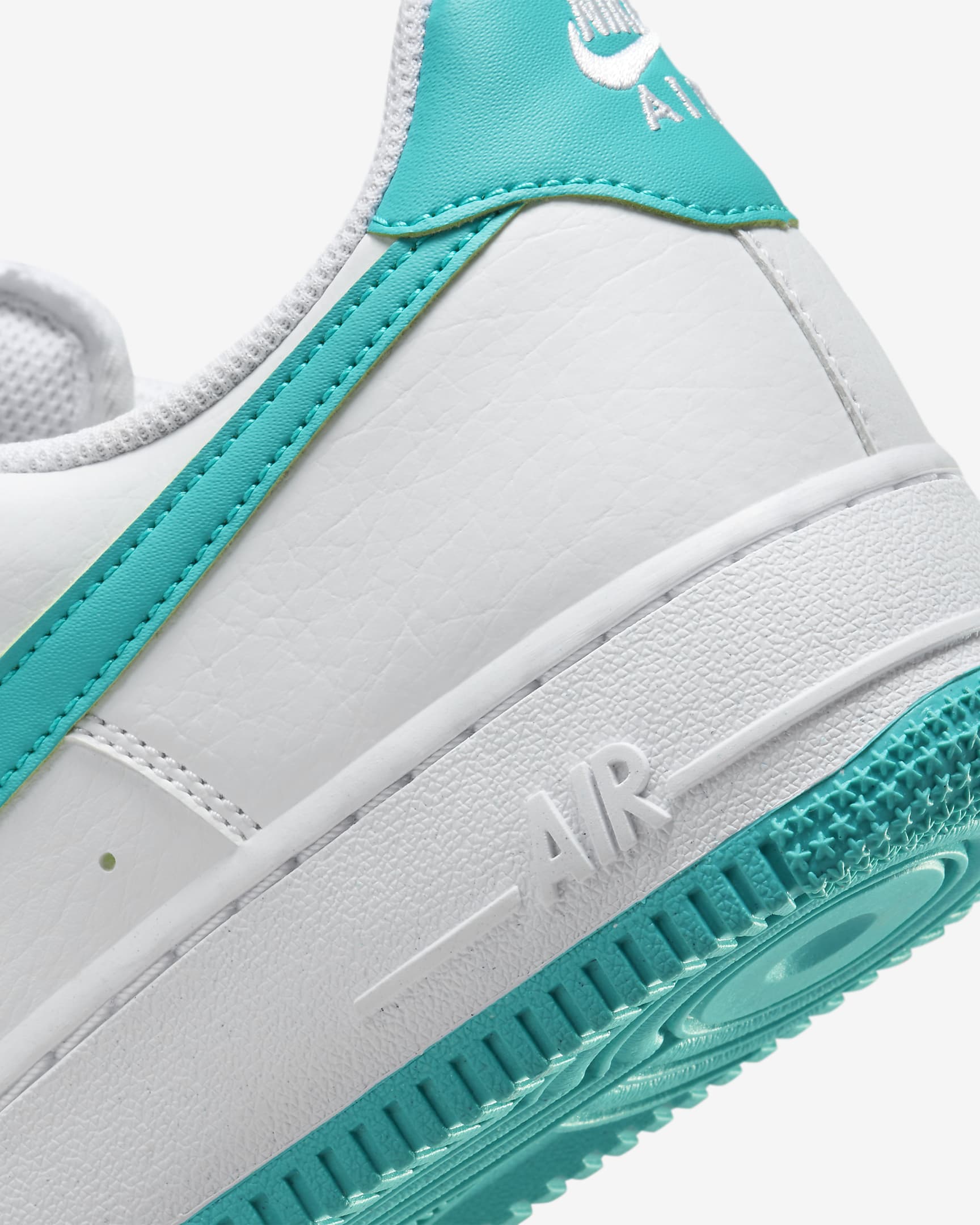 Nike Air Force 1 '07 Next Nature Zapatillas - Mujer - Blanco/Blanco/Volt/Dusty Cactus