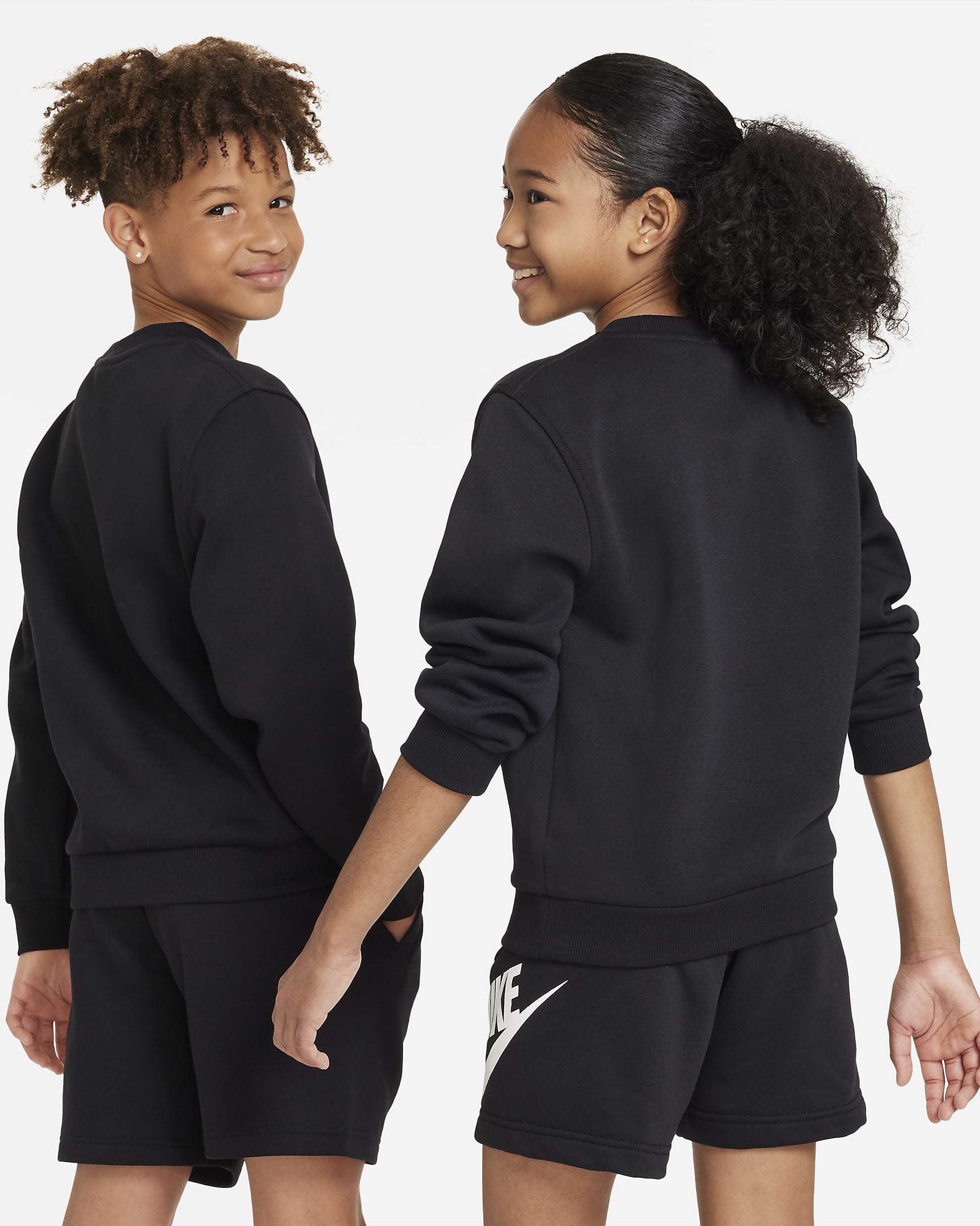 Nike Sportswear Club Fleece Older Kids' Sweatshirt - Black/White
