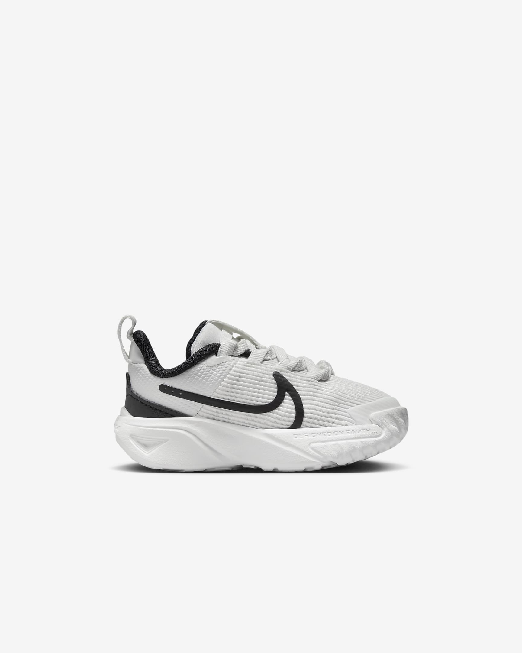 Scarpa Nike Star Runner 4 – Bebè e Bimbo/a - Summit White/Barely Volt/Bianco/Nero