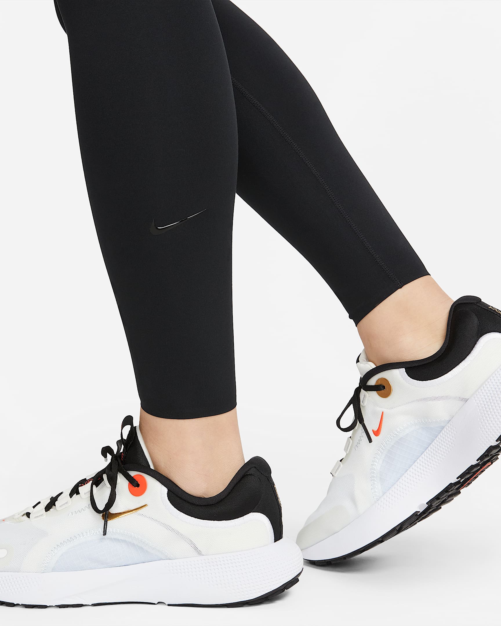 Nike One Luxe Women's Mid-Rise Pocket Leggings. Nike PH