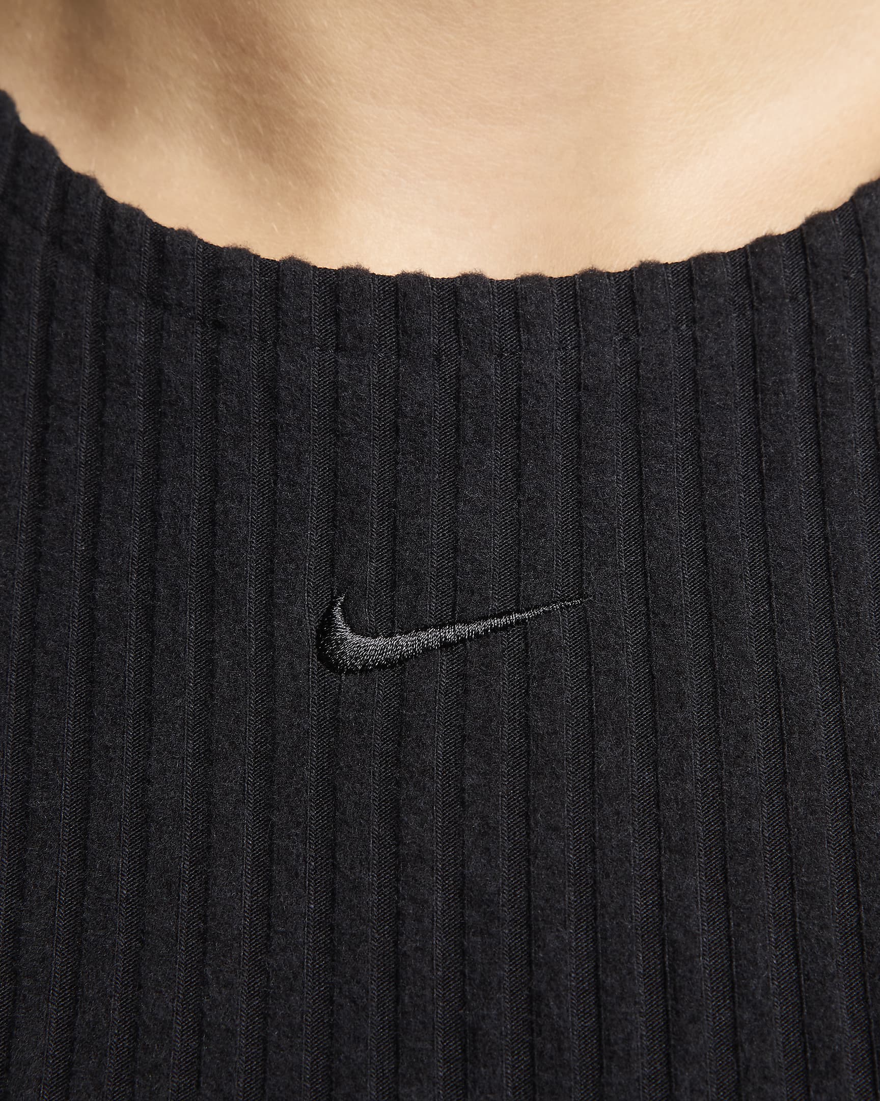 Nike Sportswear Chill Rib smal, ermeløs midikjole til dame - Svart/Svart