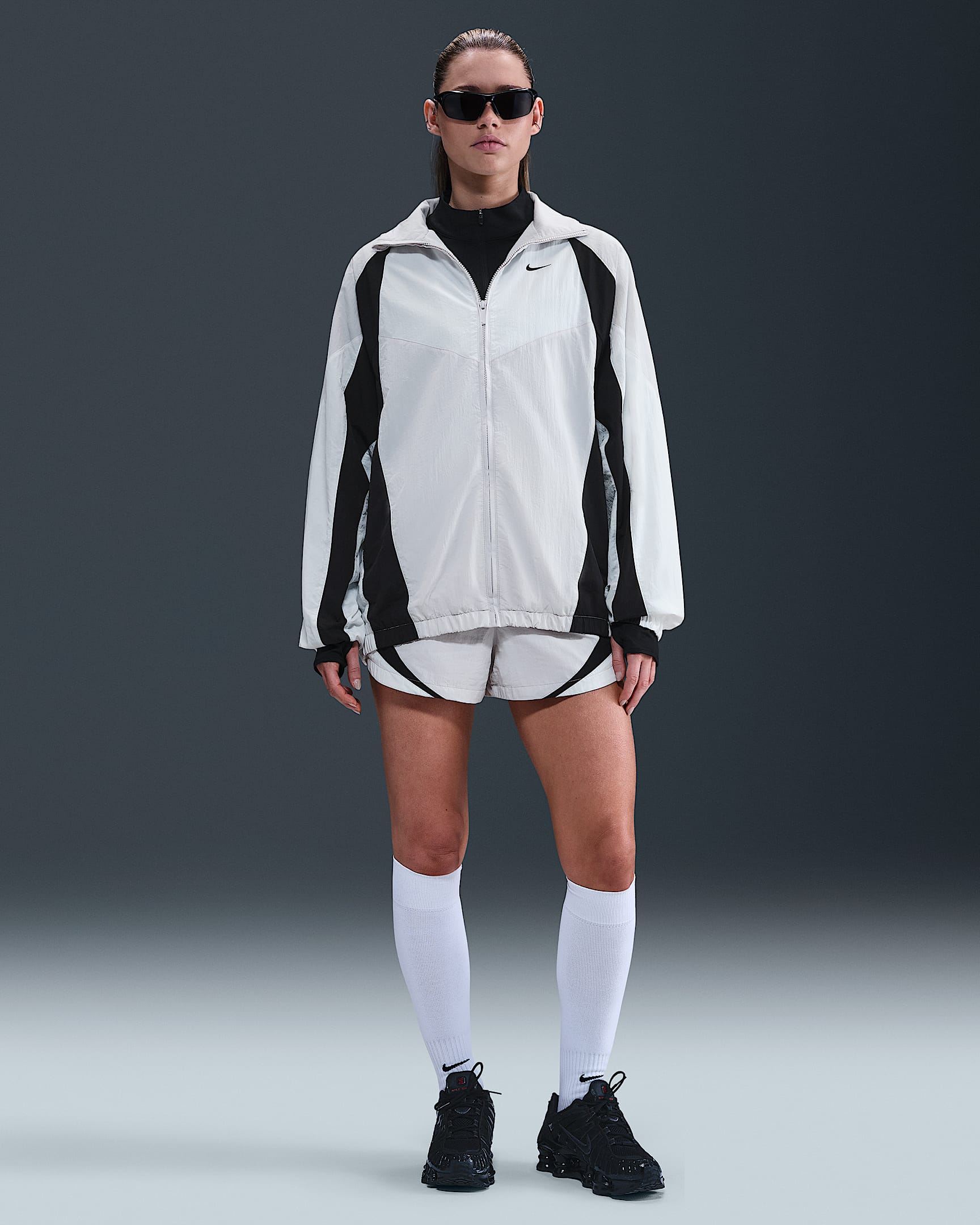 Nike Sportswear Women's Mid-Rise Loose 7.5cm (approx) Athletics Shorts - Vast Grey/Summit White/Black/Sail