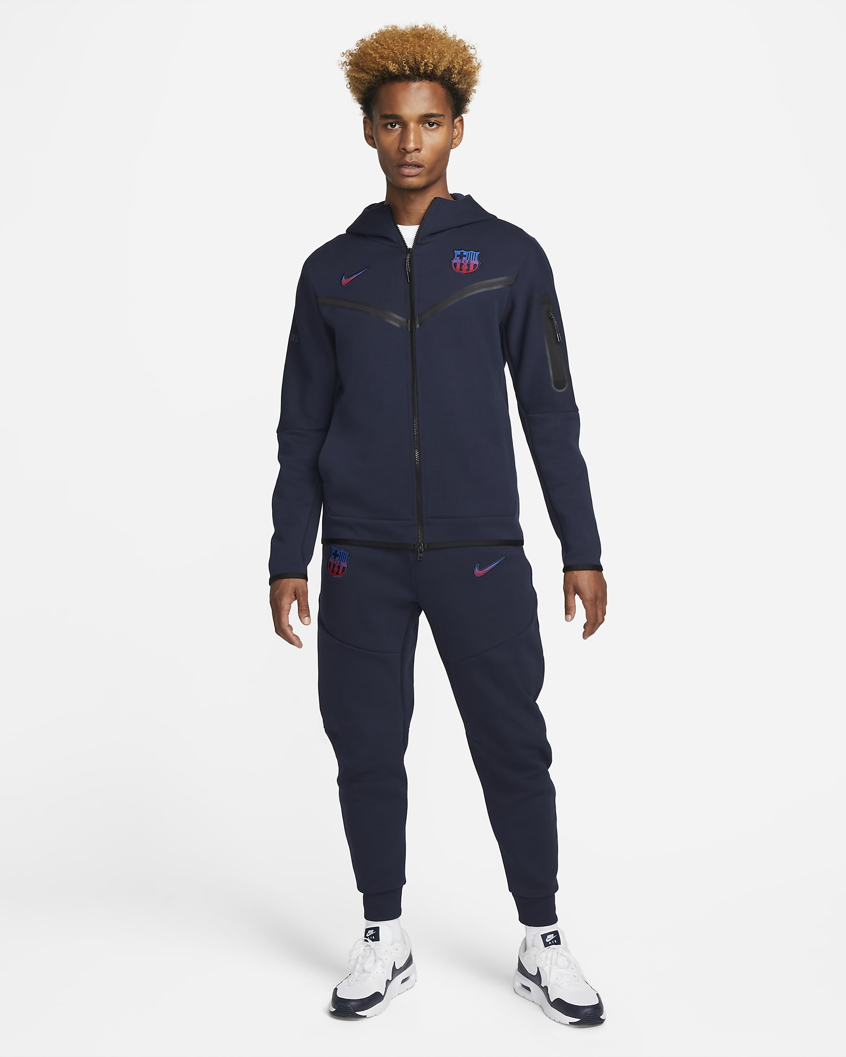 F.C. Barcelona Tech Fleece Men's Joggers. Nike SA