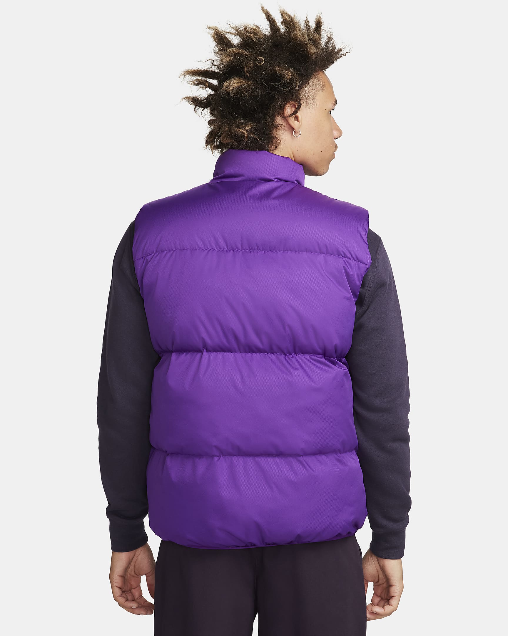 Nike Sportswear Club PrimaLoft® wasserabweisende Puffer-Weste für Herren - Disco Purple/Weiß