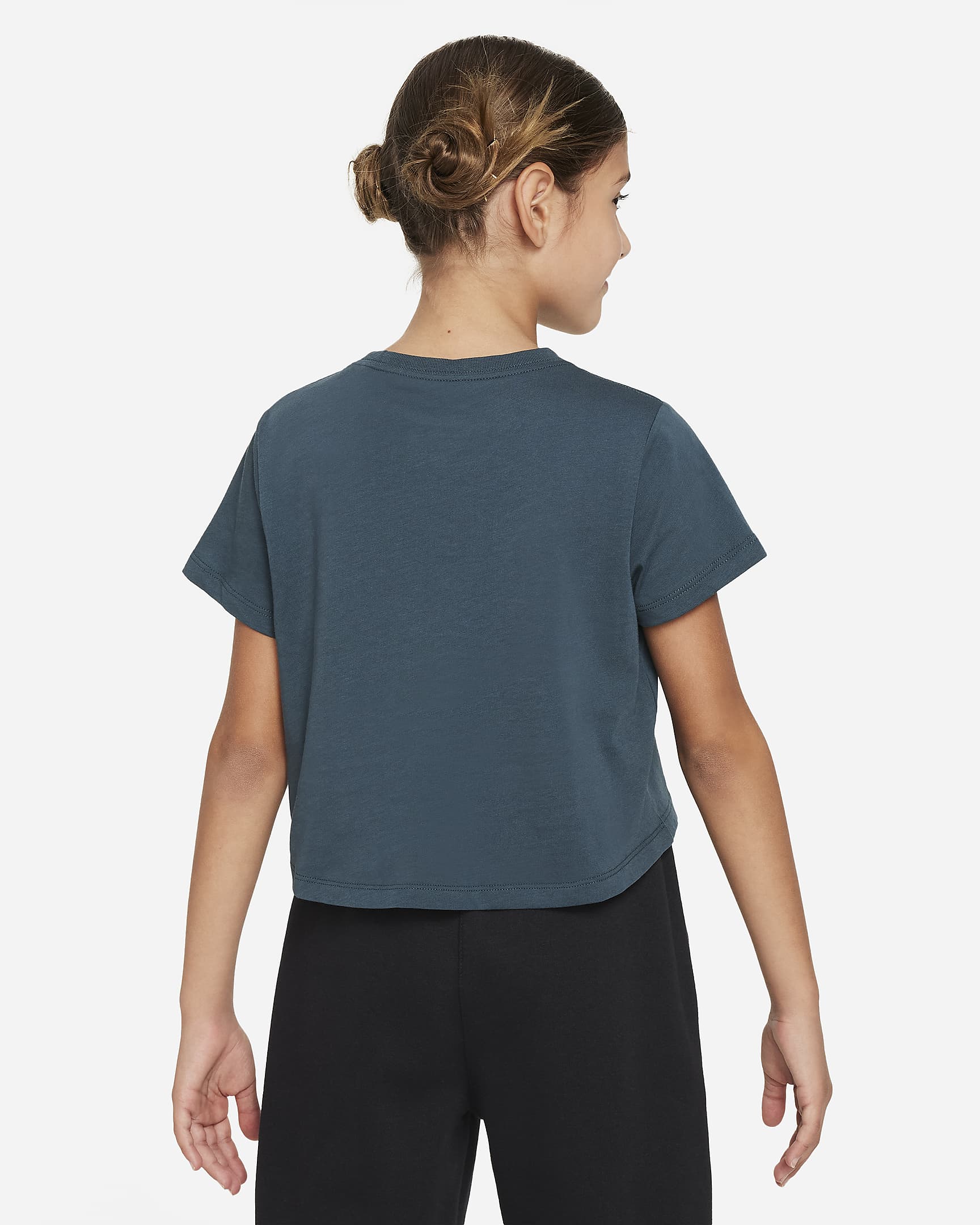 Nike Sportswear Older Kids' (Girls') Cropped T-Shirt. Nike ID