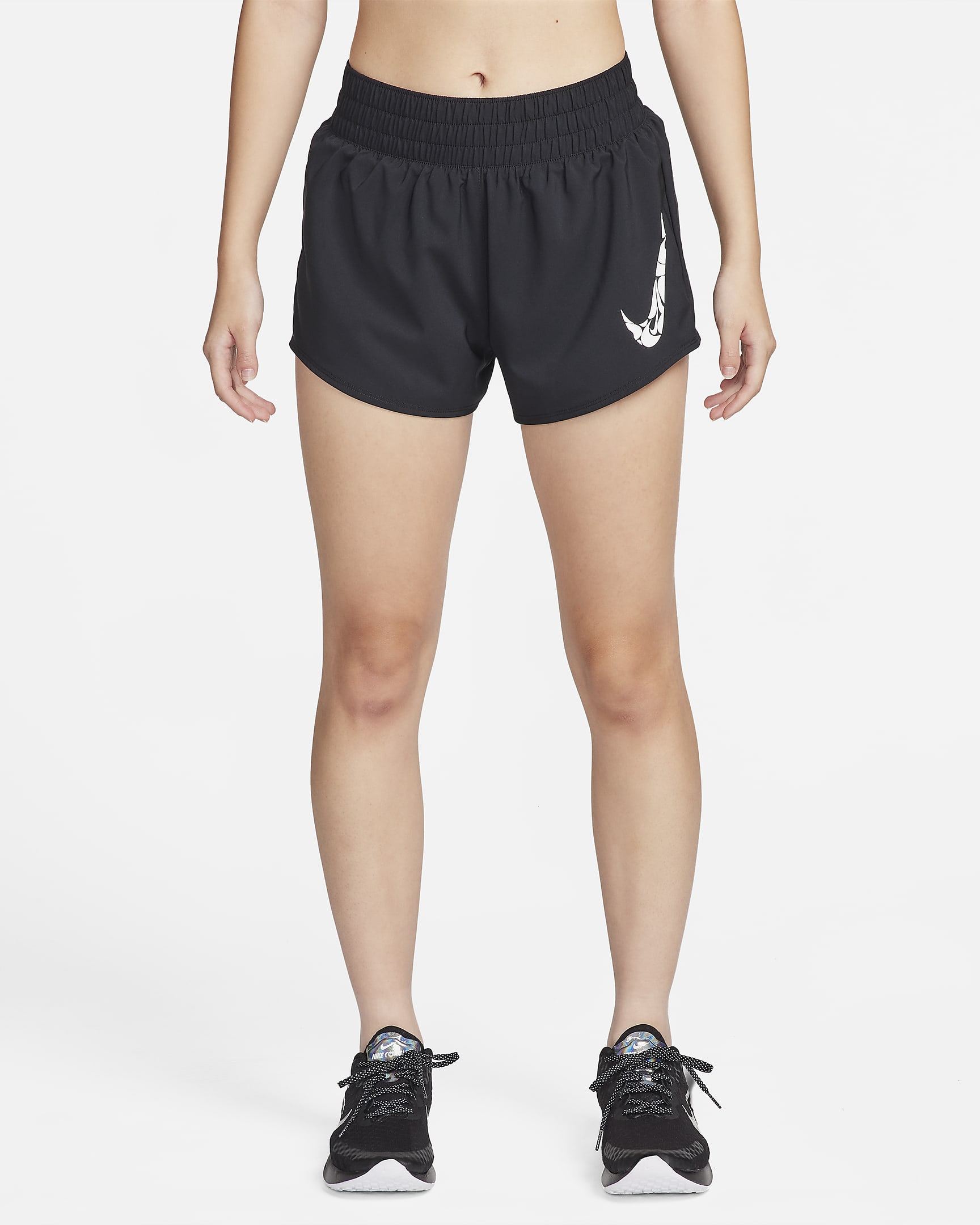 Nike One 女款 Dri-FIT 中腰 3" 附內裡褲短褲 - 黑色/白色