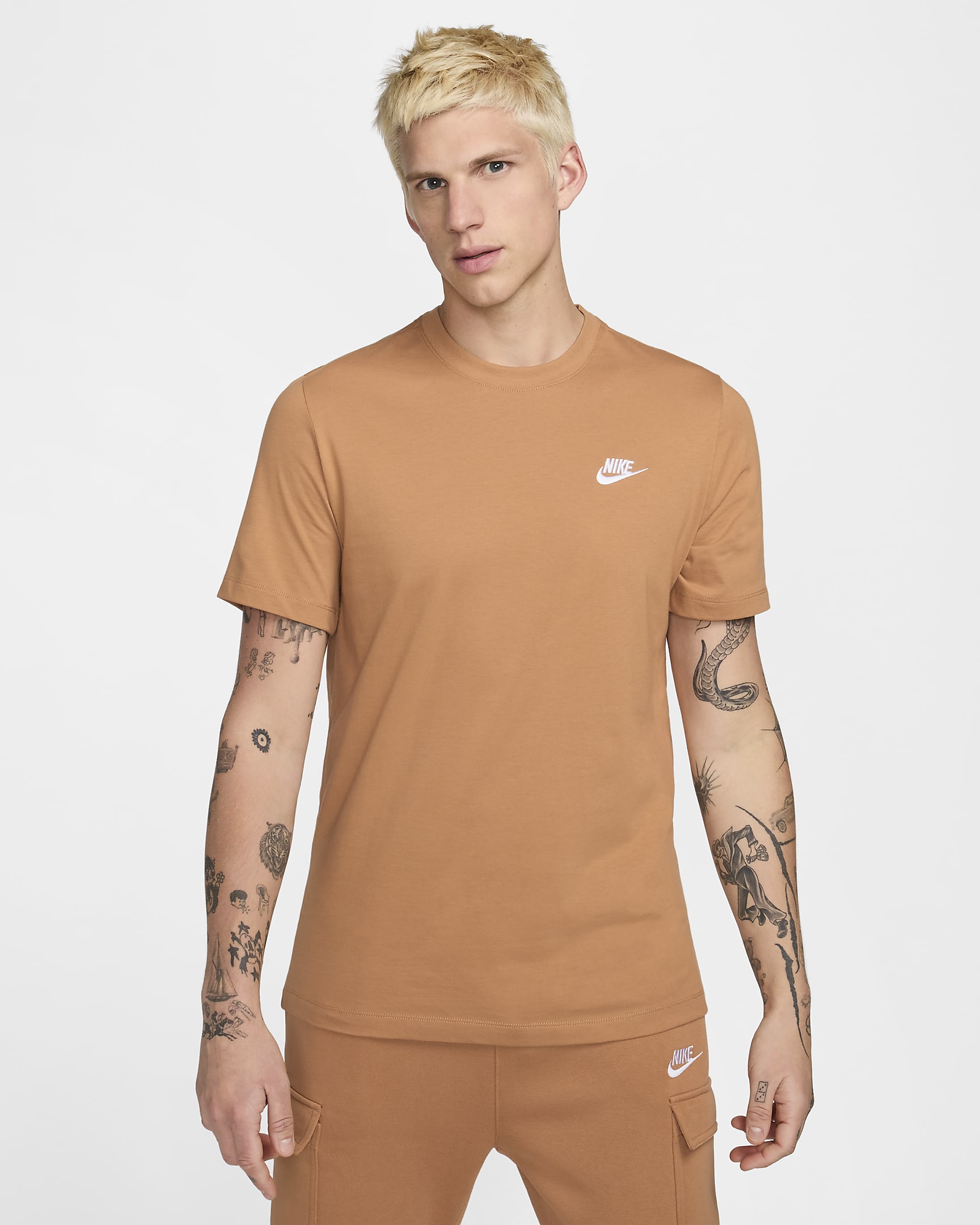 Nike Sportswear Club Men's T-Shirt - Flax