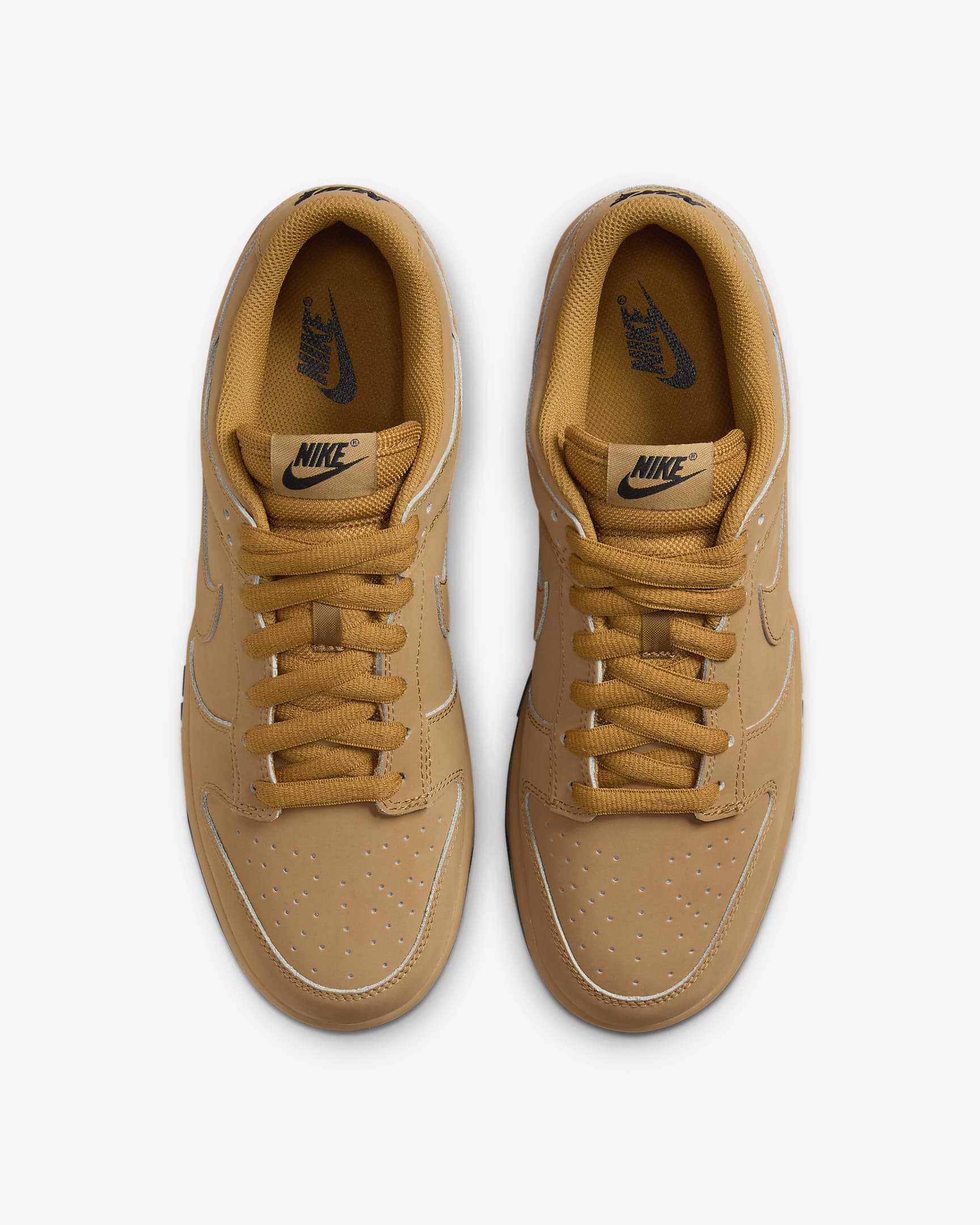 Nike Dunk Low Retro SE Men's Shoes - Wheat/Gum Yellow/Black/Wheat