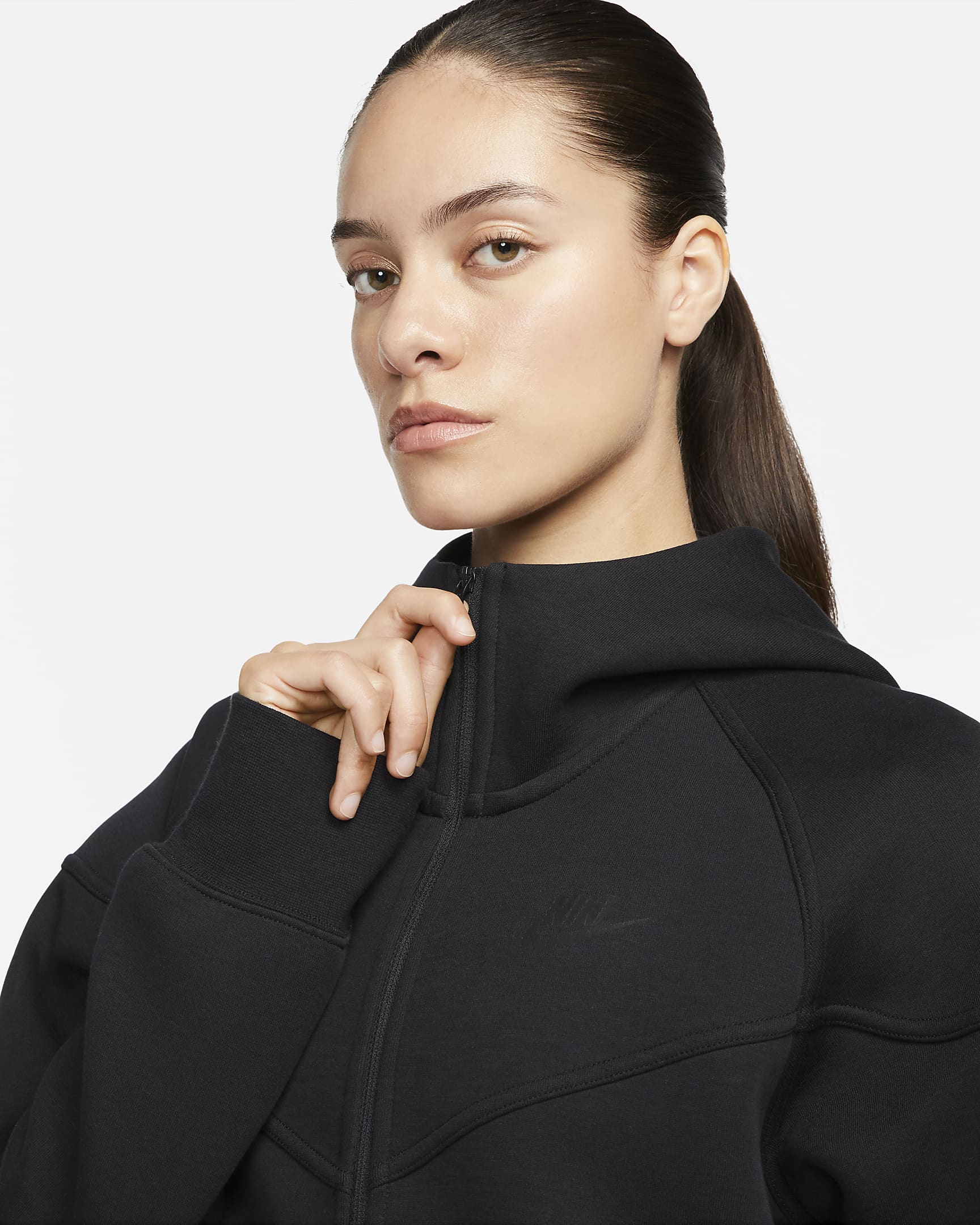 Nike Sportswear Tech Fleece Windrunner–hættetrøje med lynlås til kvinder - sort/sort